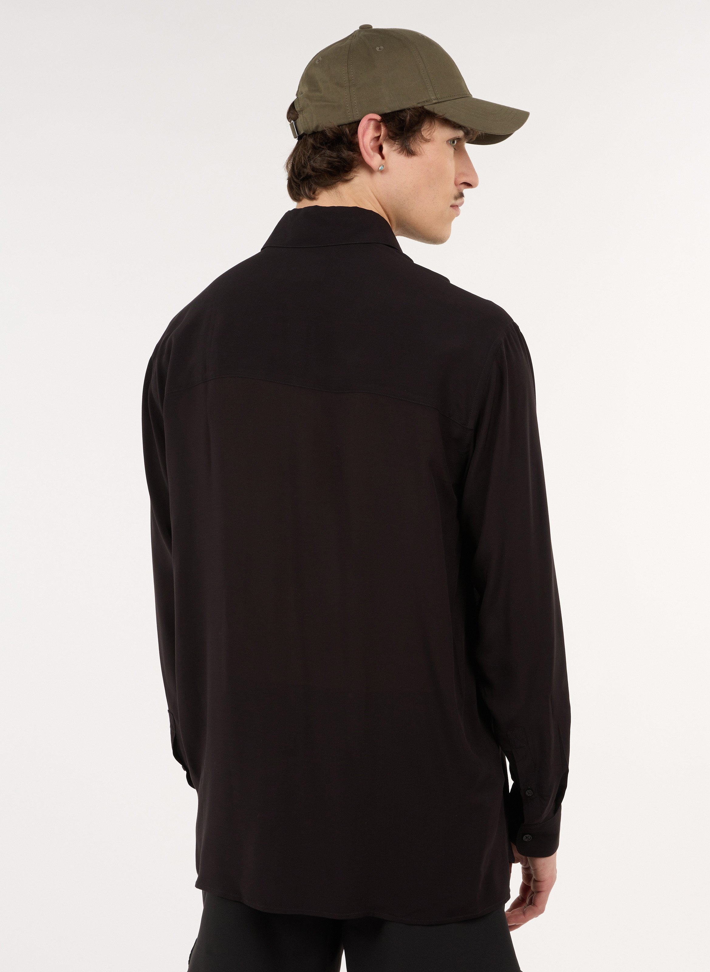 Gerade geschnittene Bluse SAISON 1865 Schwarz