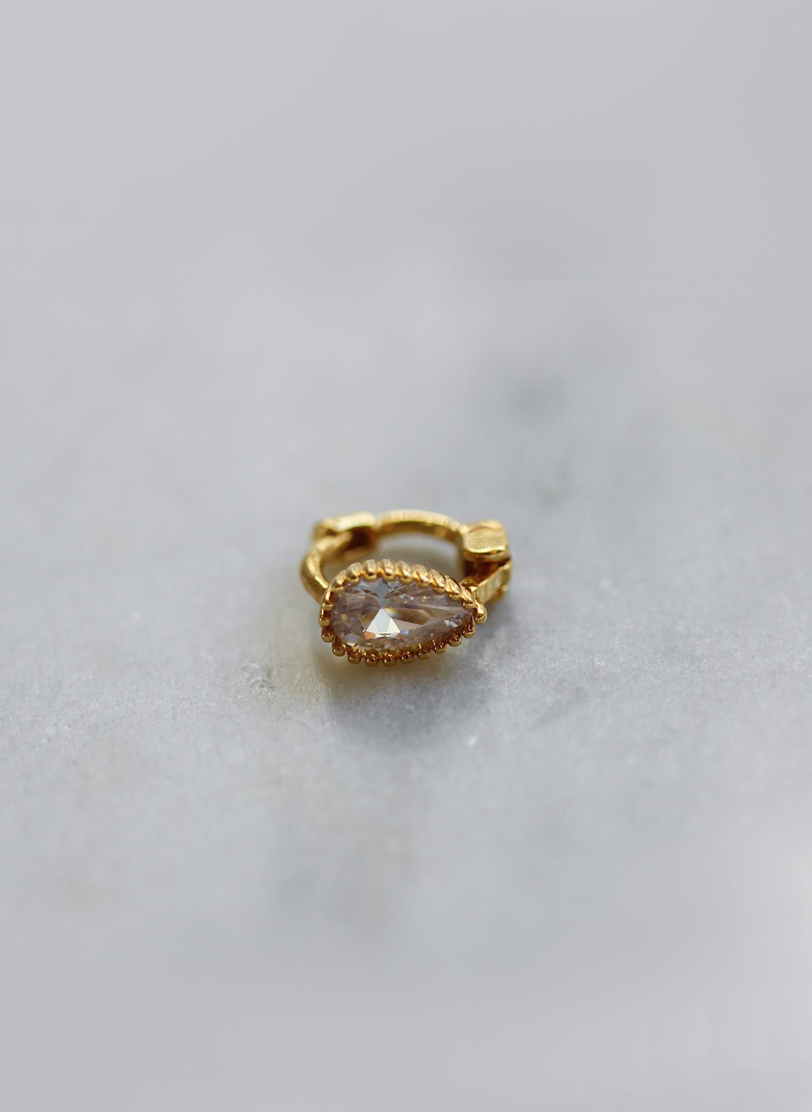 Drop earrings AEC Paris Golden