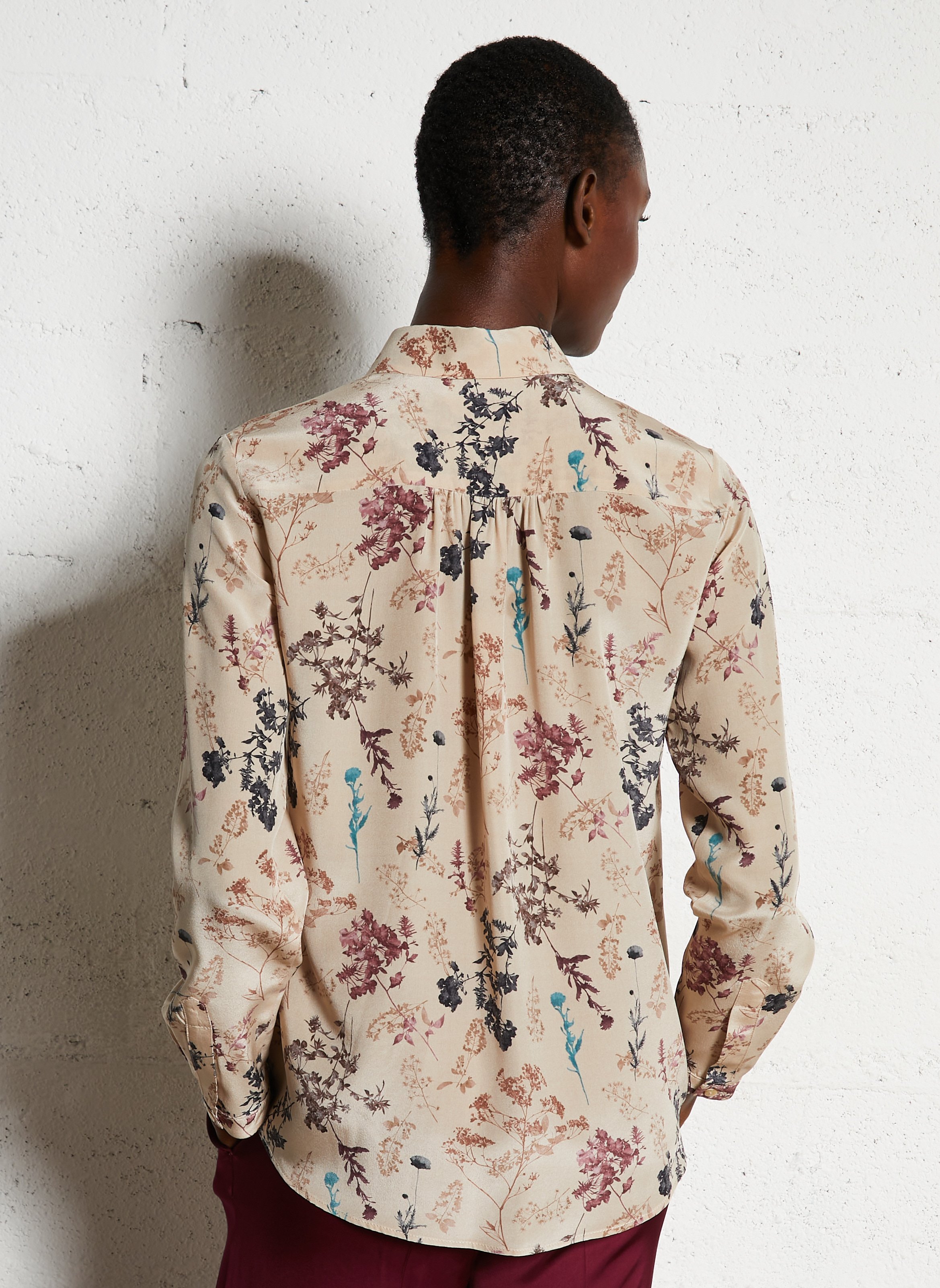 Chemise droite en soie MOMONI Beige