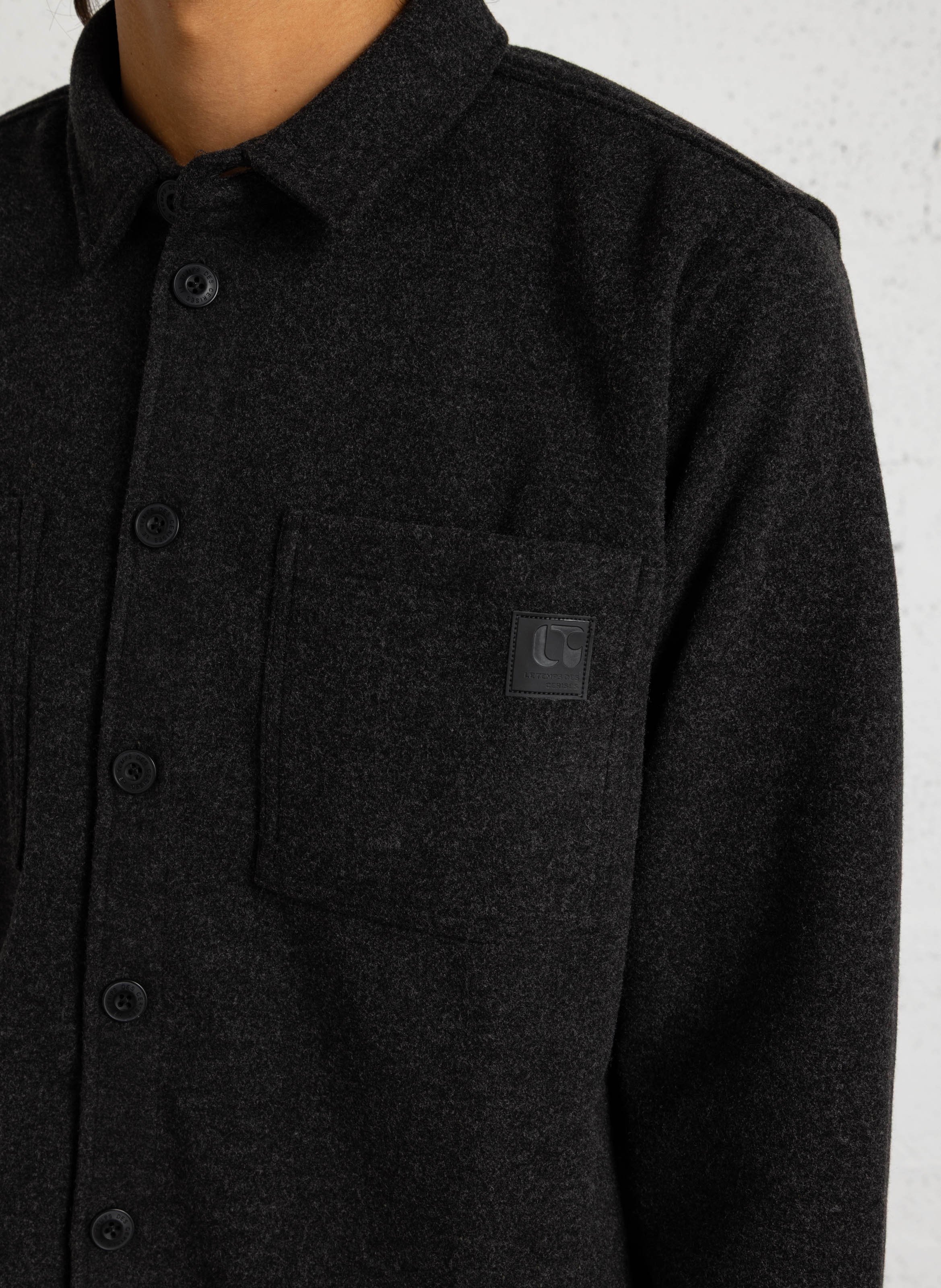 Straight shirt with classic collar LE TEMPS DES CERISES Grey
