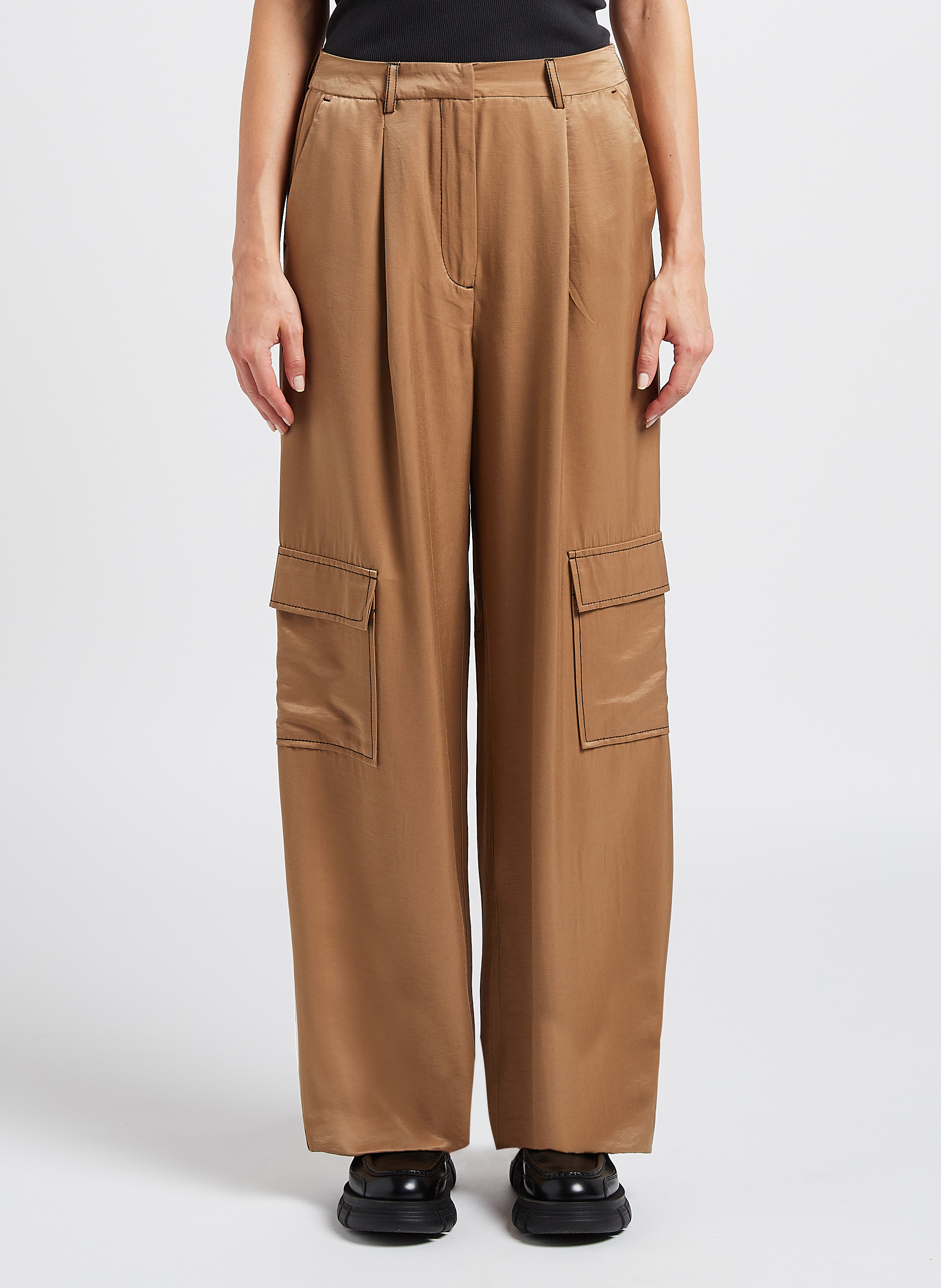 Weite, satinierte Hose OBJECT Braun