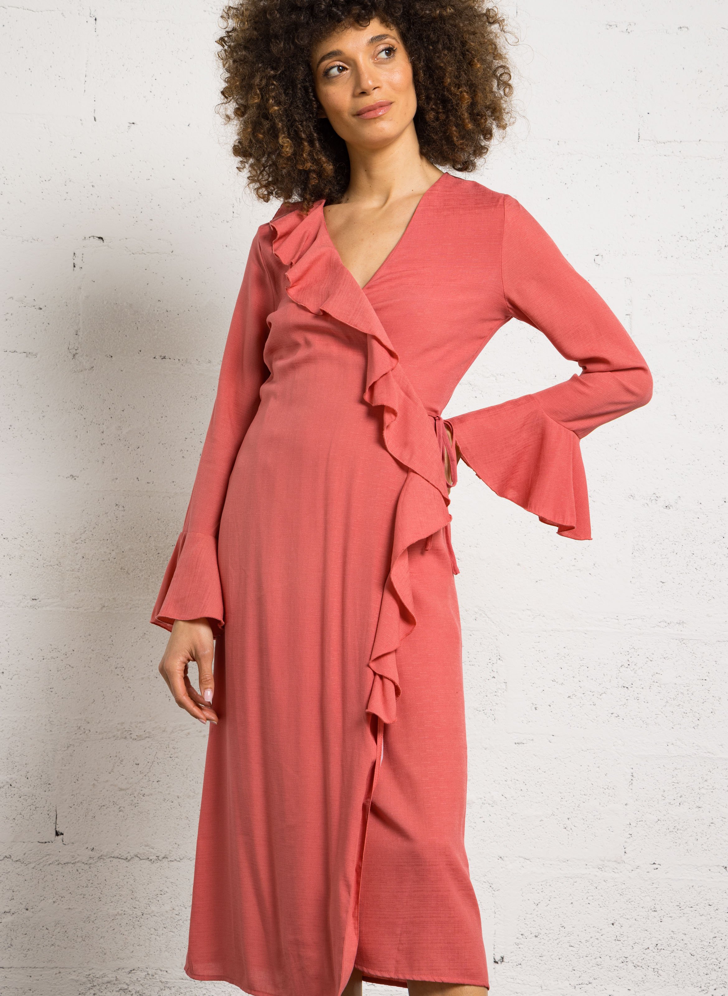 Robe midi portefeuille à volants LA PETITE ETOILE Rose