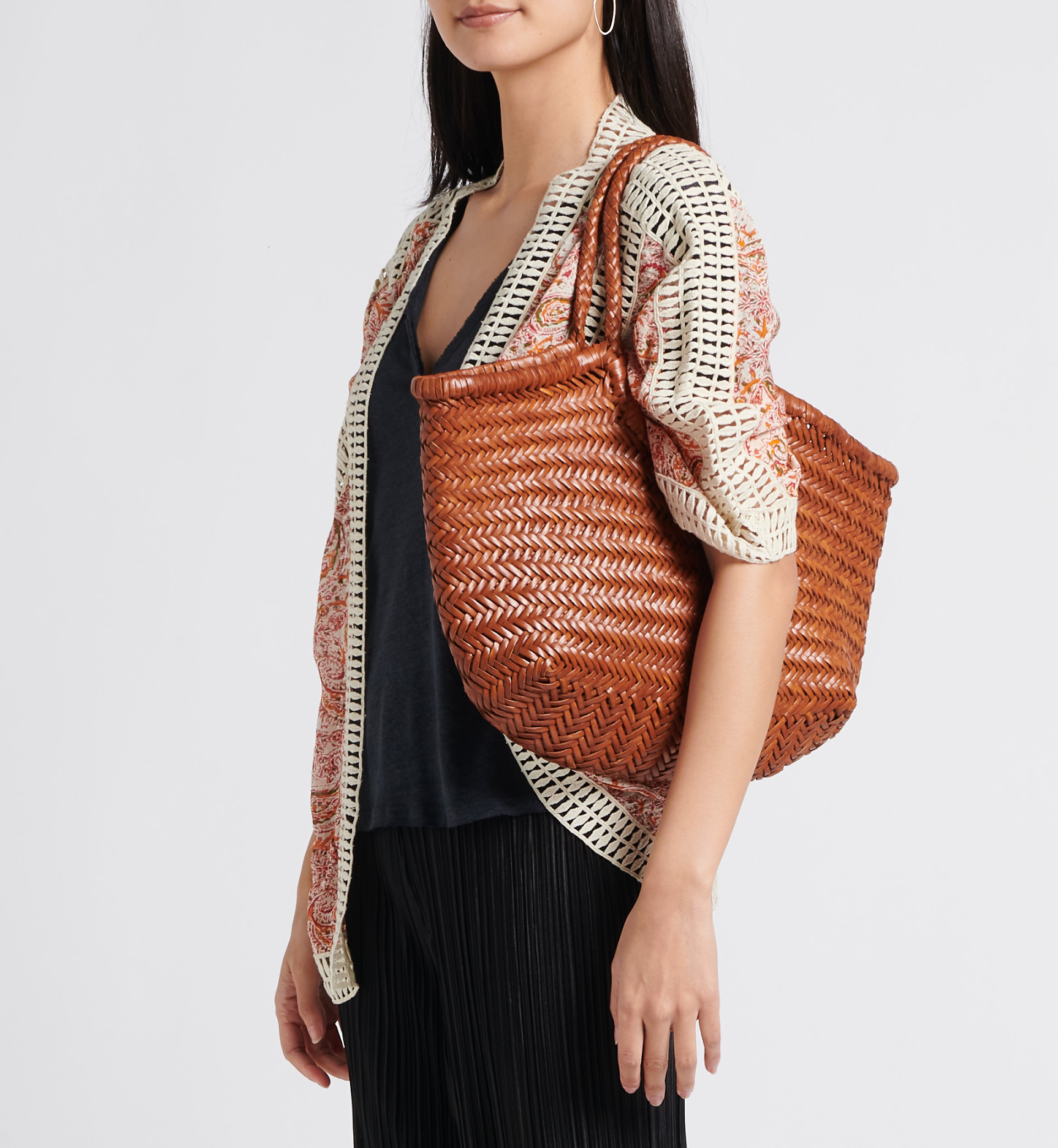 Gewebter Korb aus Leder DRAGON DIFFUSION Braun