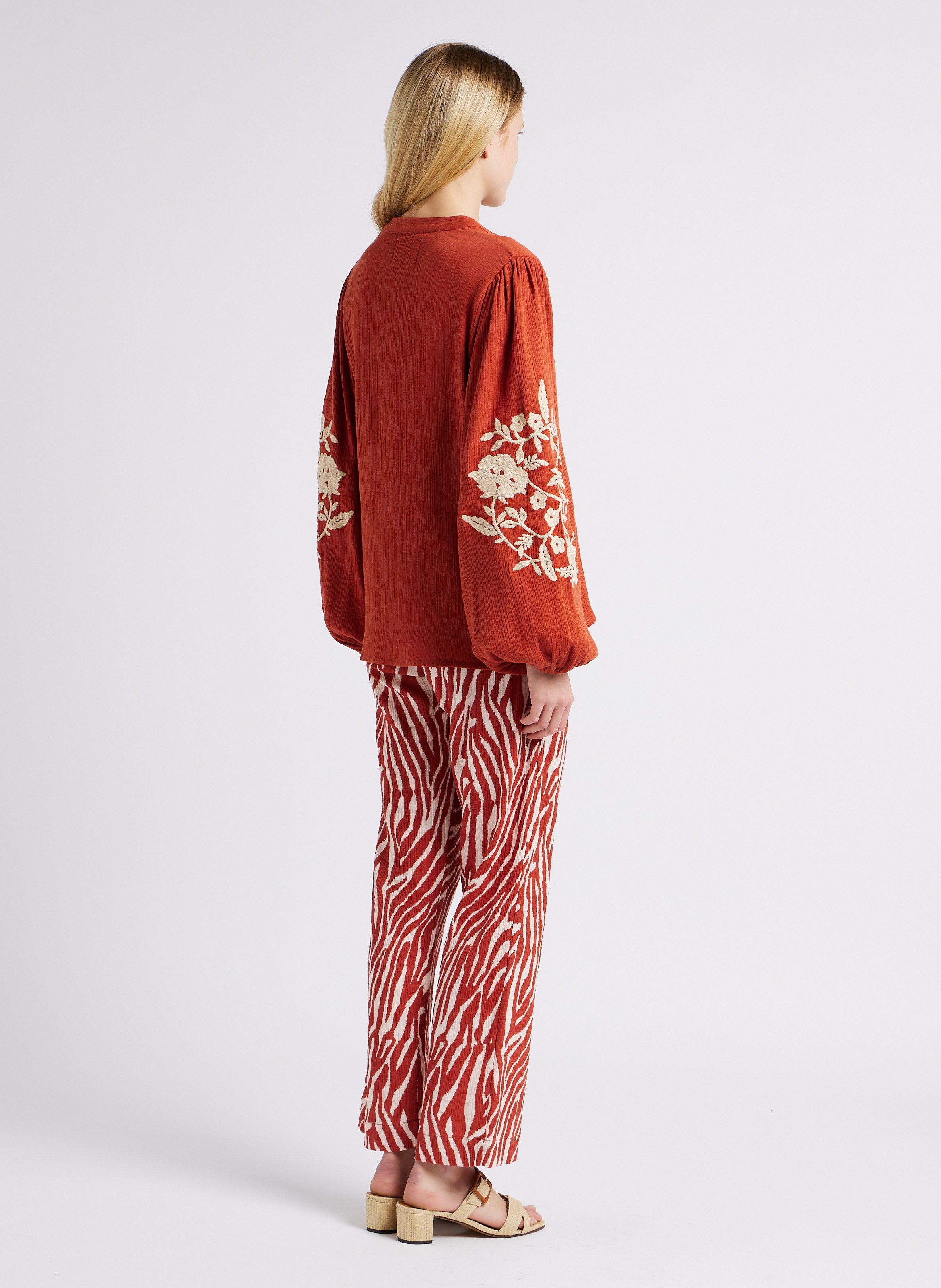 Sandales en cuir verni RIVECOUR Beige