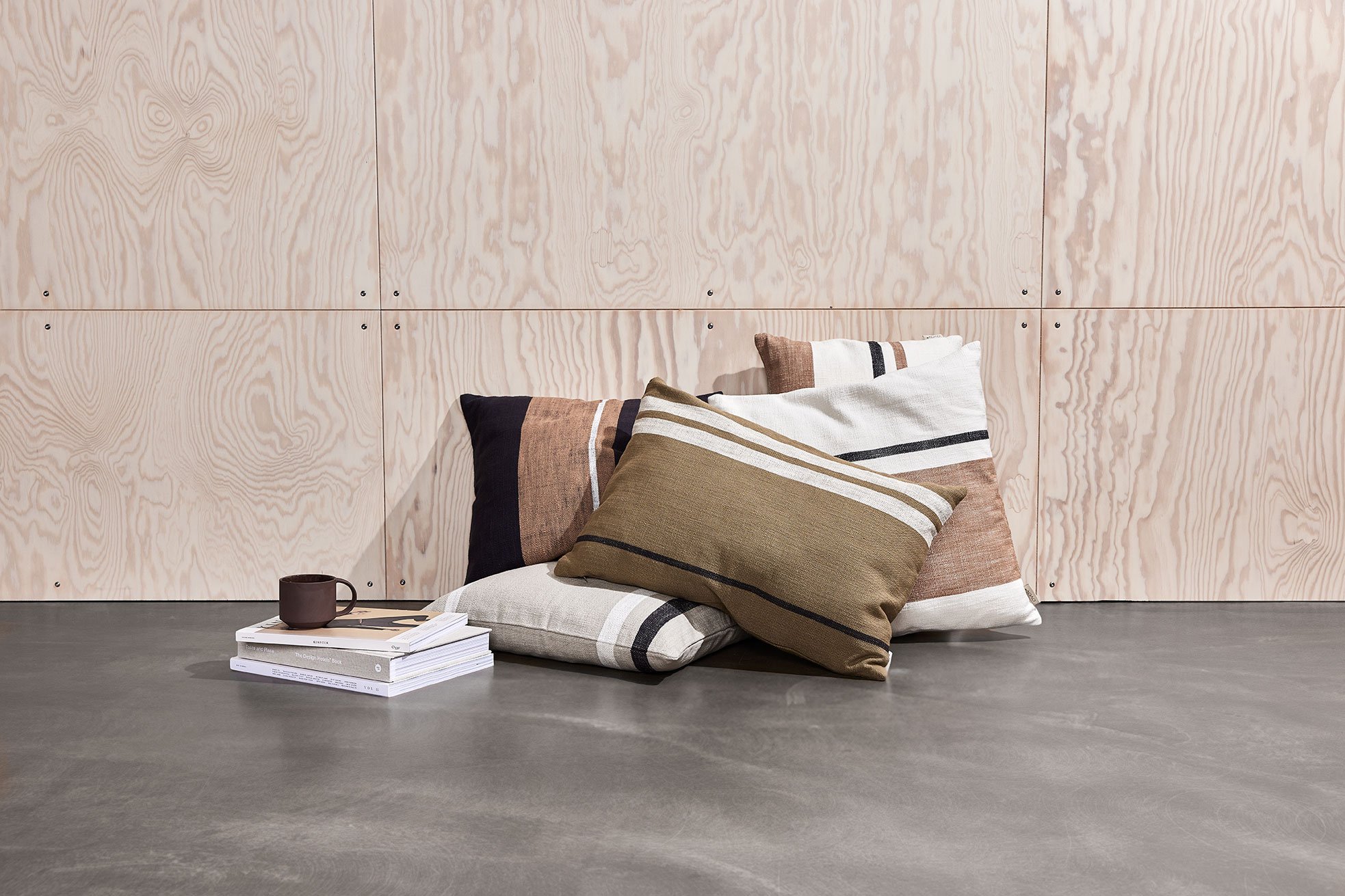 Square cotton cushion OYOY LIVING DESIGN Brown