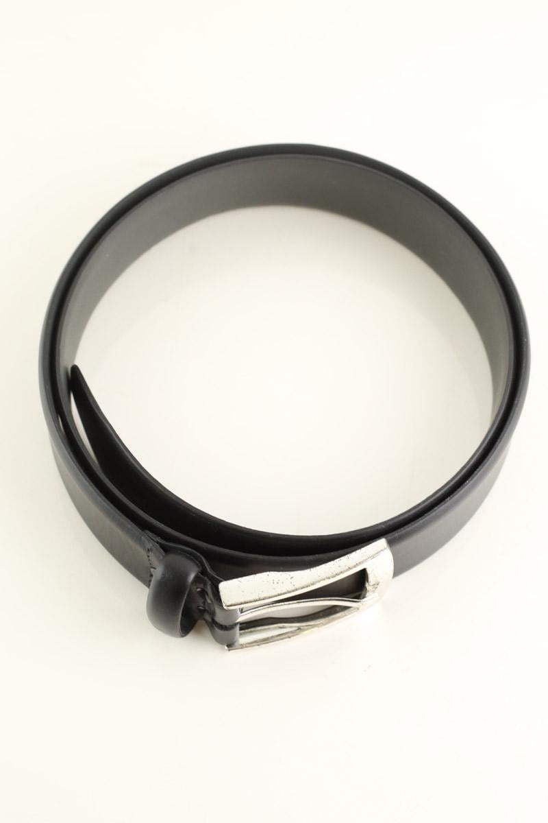 - Buckle closure. - Width: 3 cm.  BOSS - SECONDE MAIN Black