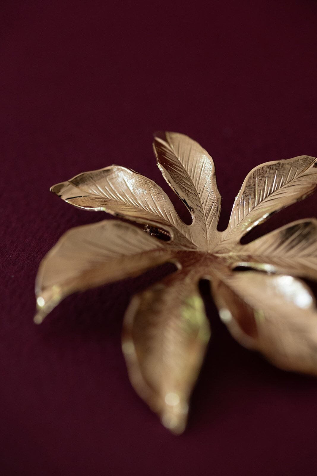 HESPÉRIS - fine gold-plated flower brooch MONSIEUR SIMONE Golden