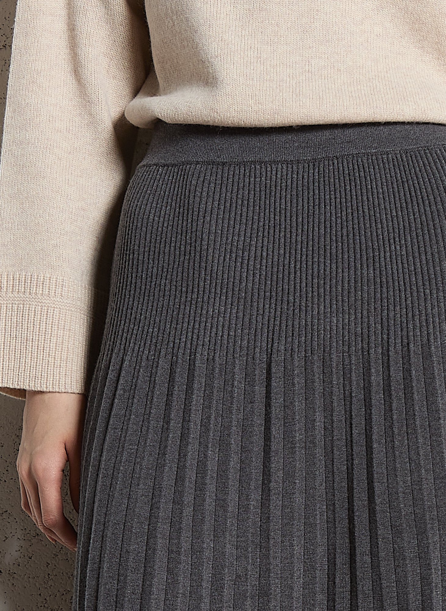 Jupe évasée plissée en maille MAISON 123 Gris