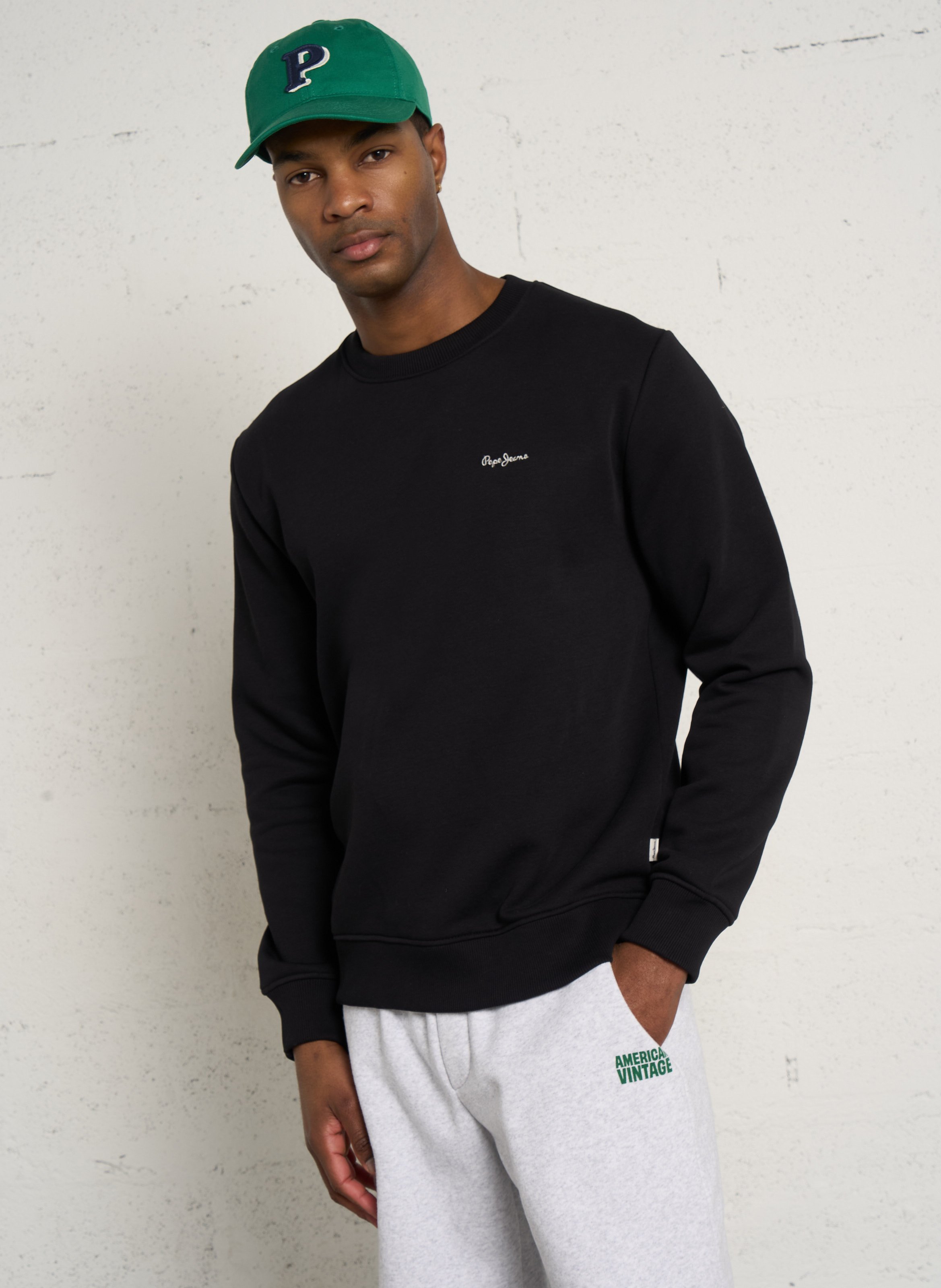 Gerader Rundhalsausschnitt-Sweatshirt aus Baumwollmischung mit Stickerei PEPE JEANS Schwarz