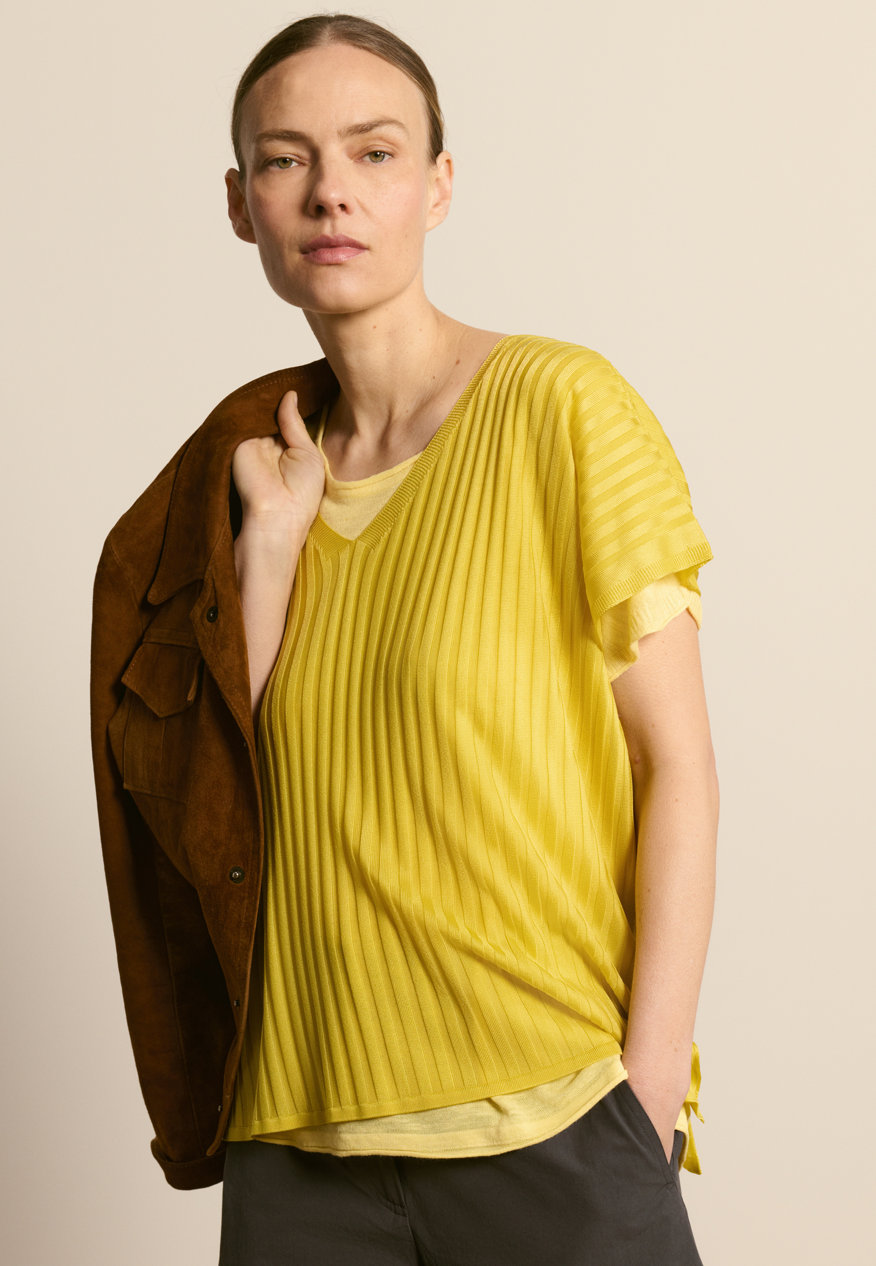 T-shirt col v en fil lumière MAISON MONTAGUT Vert