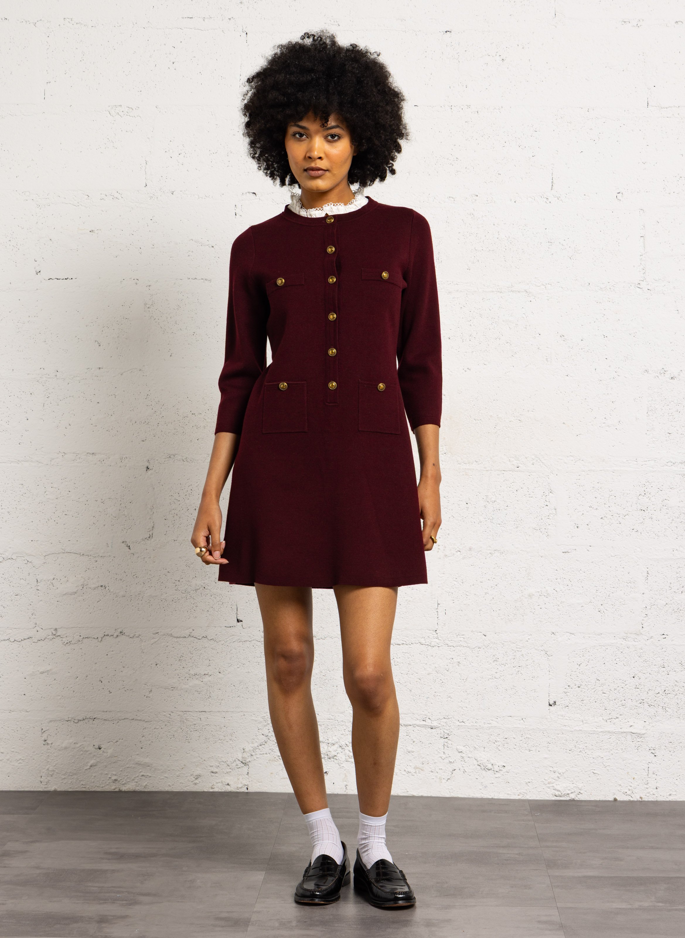 Short knit dress with lace collar SUNCOO Plums