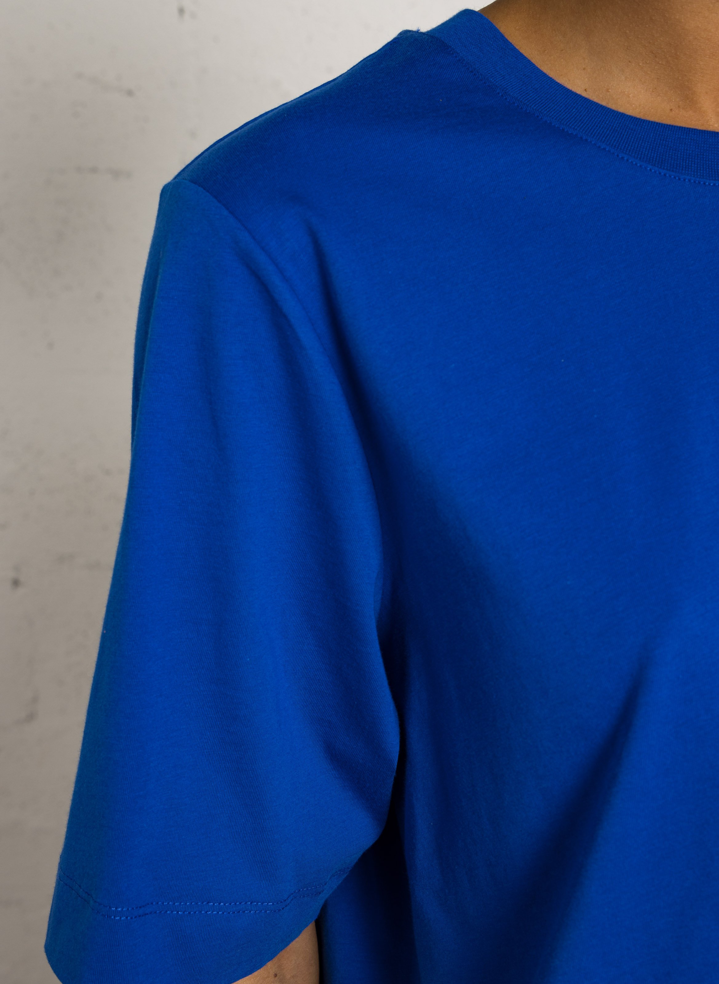 Camiseta con cuello redondo  Rojo