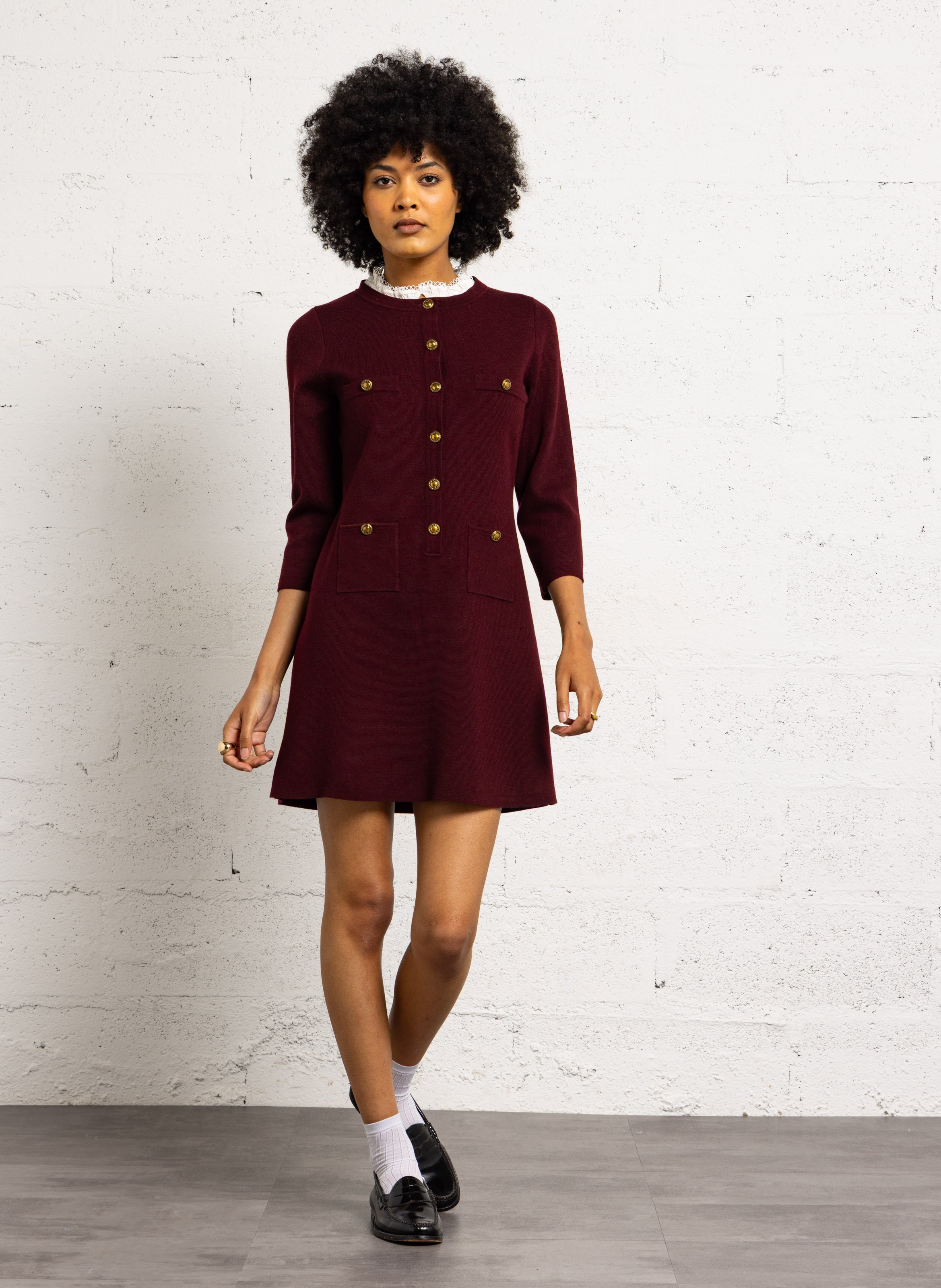 Short knit dress with lace collar SUNCOO Plums