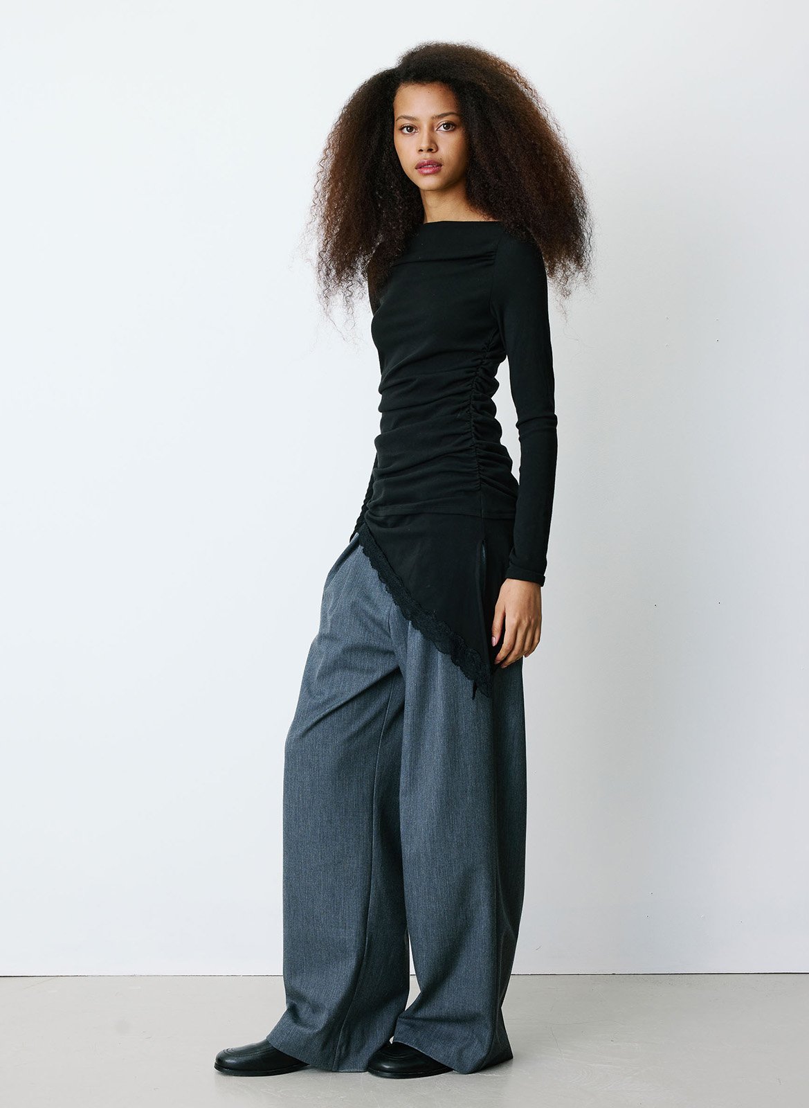 T-shirt manches longues cintré asymétrique GRACE ET MILA Noir