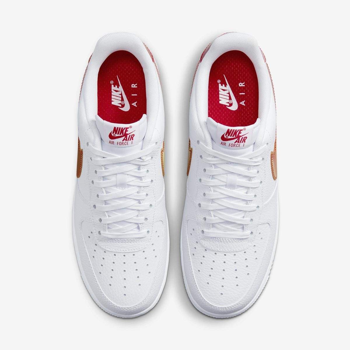 Low-top trainers NIKE White