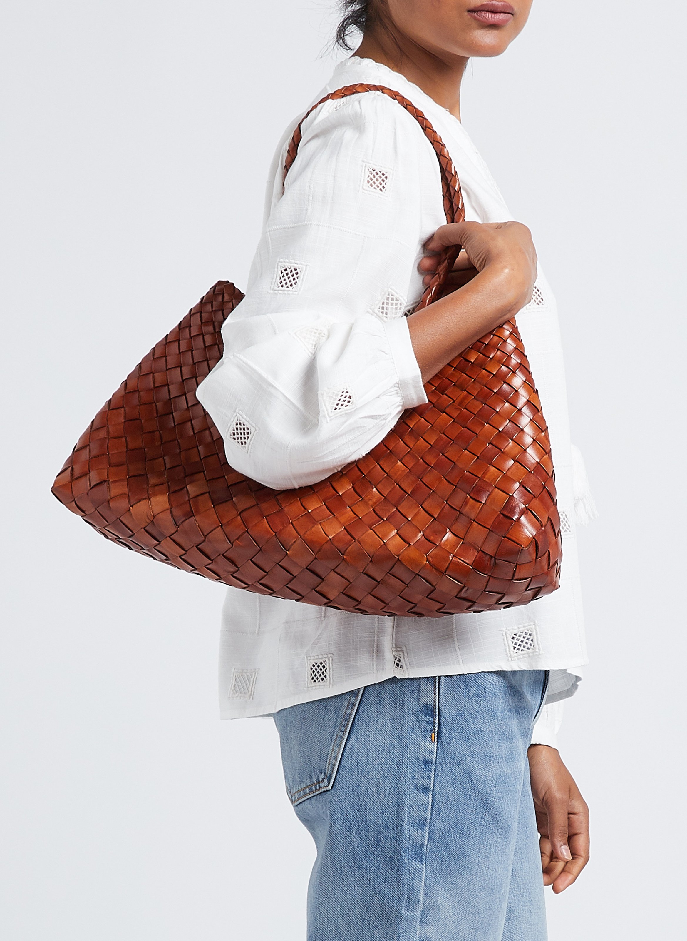 Gewebter Korb aus Leder DRAGON DIFFUSION Braun