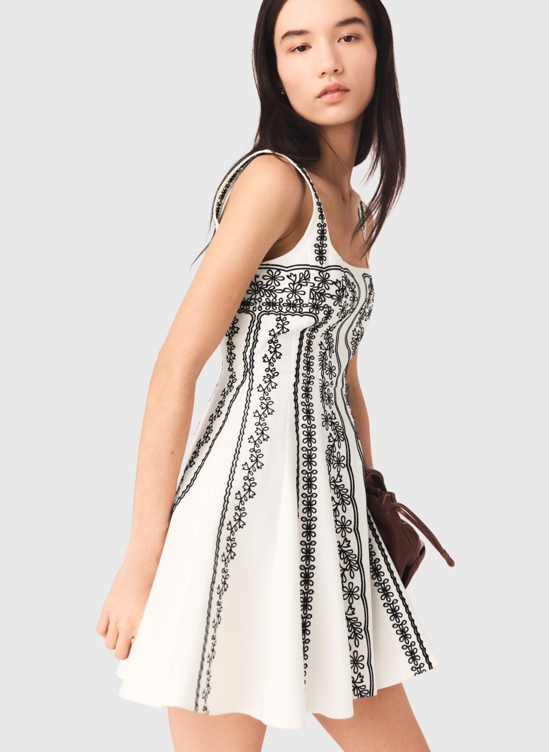 Robe courte en lin mélangé brodé MAJE Beige