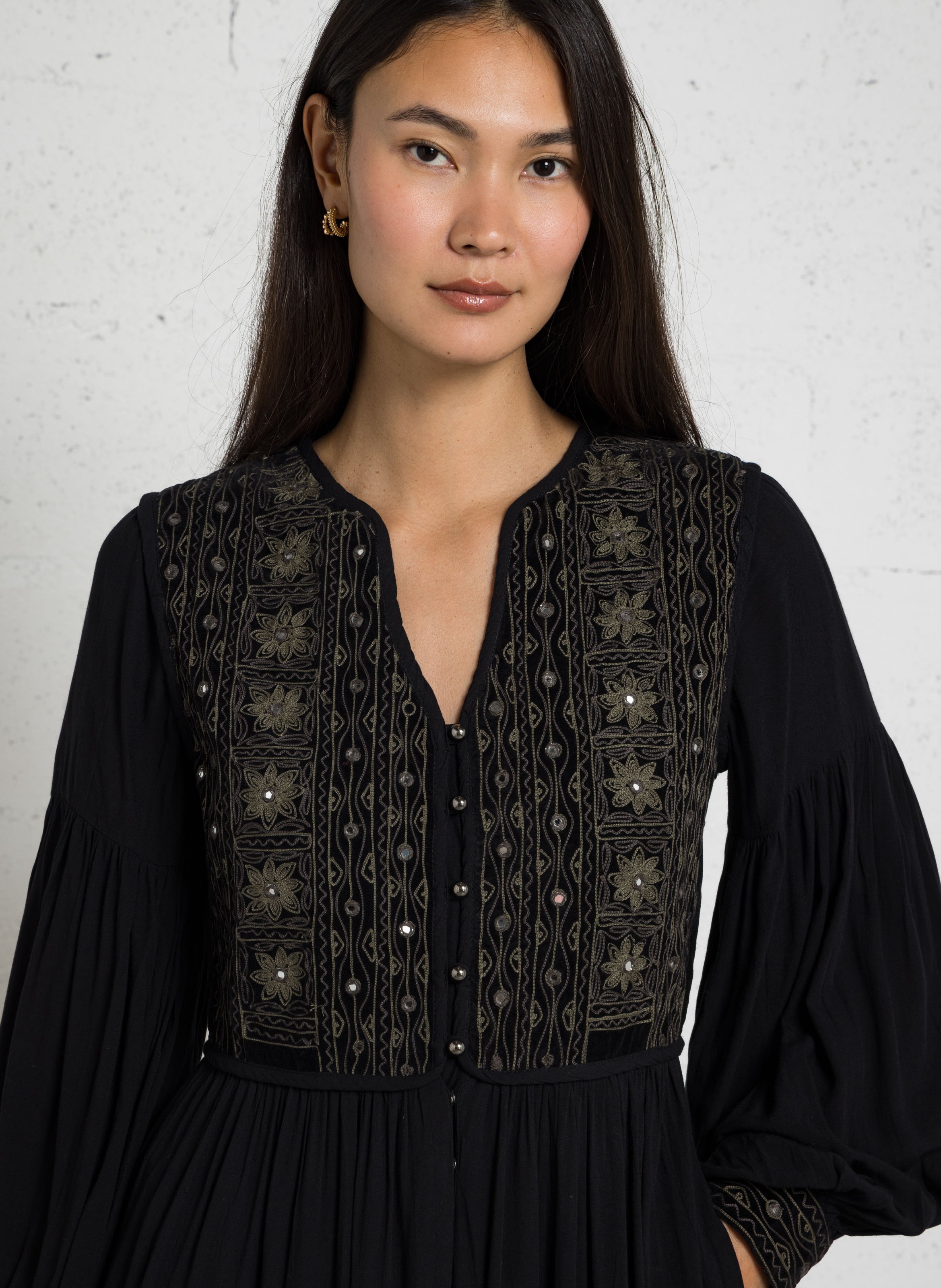 Robe longue ample brodée MAISON HOTEL Noir