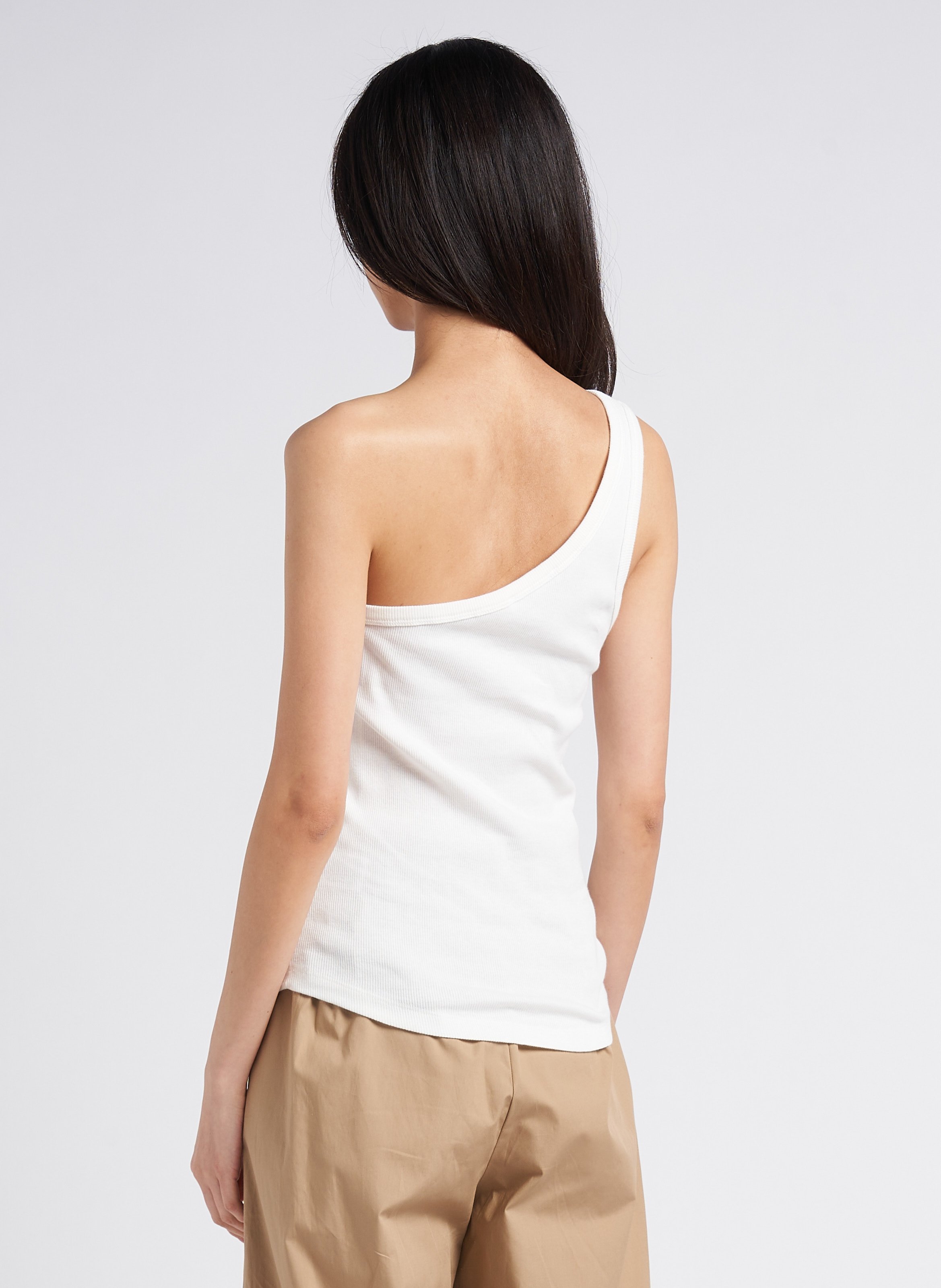 Ribbed organic cotton-blend asymmetric top BY BAR White