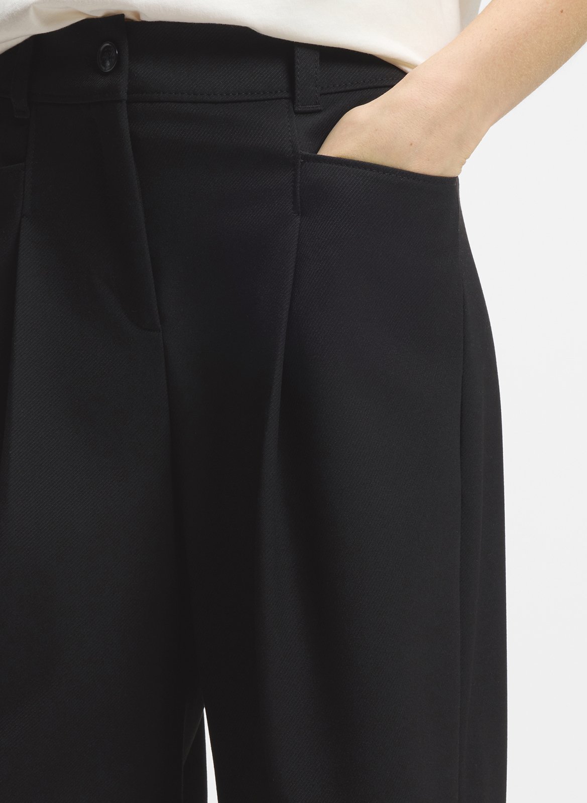 Straight Bermuda shorts BOSS Black