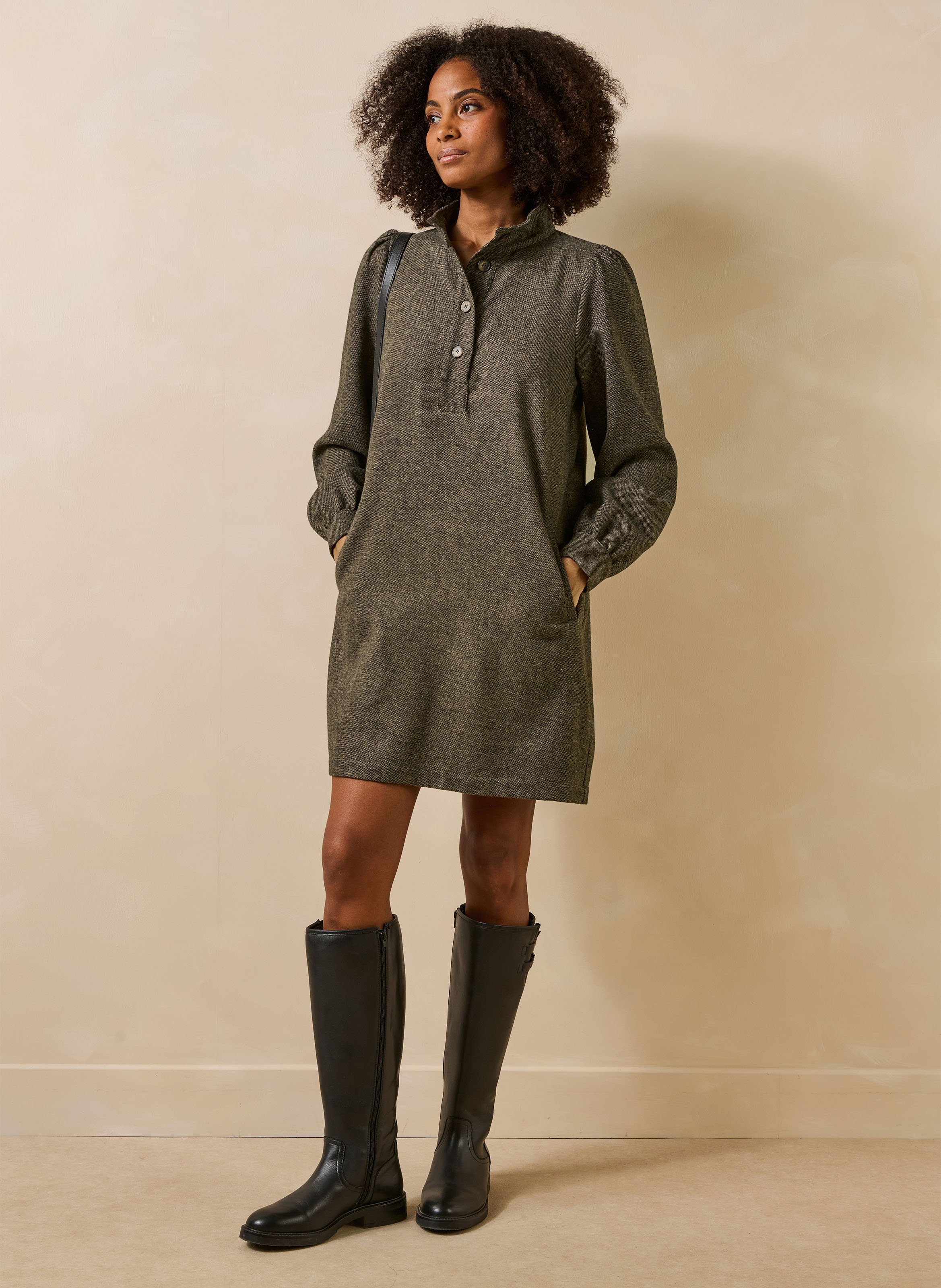 Robe ample à col montant boutonnée LA FEE MARABOUTEE Marron