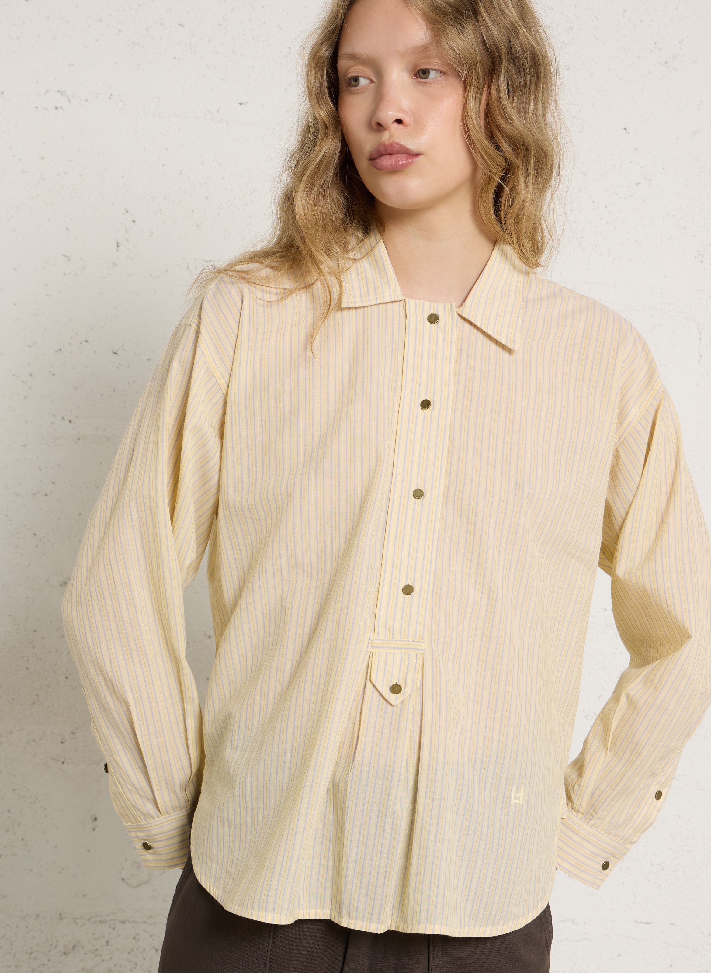 Loose fit blouse with classic collar in organic cotton LEON & HARPER