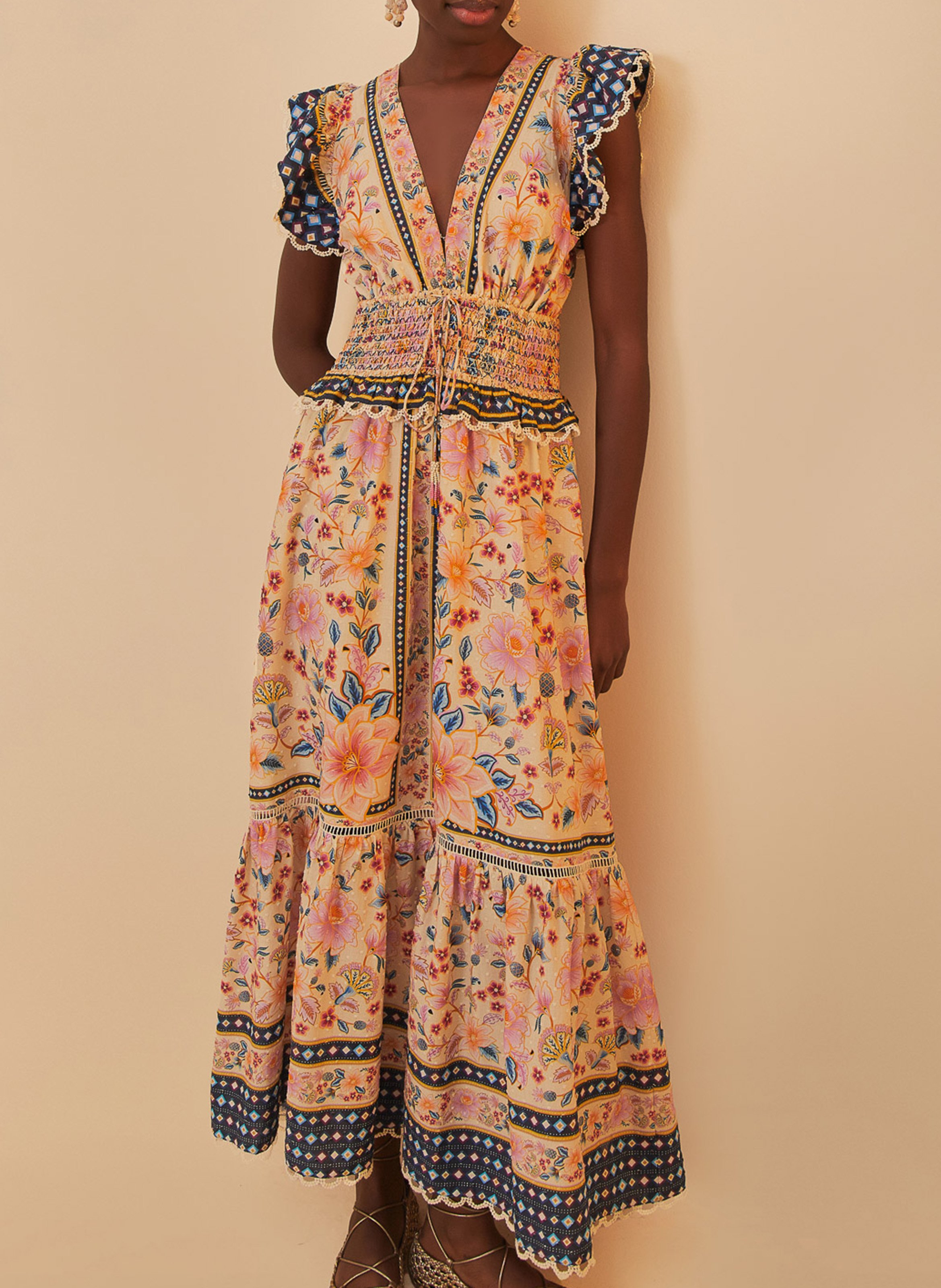 Robe longue cintrée col V à motifs FARM RIO Multicolore