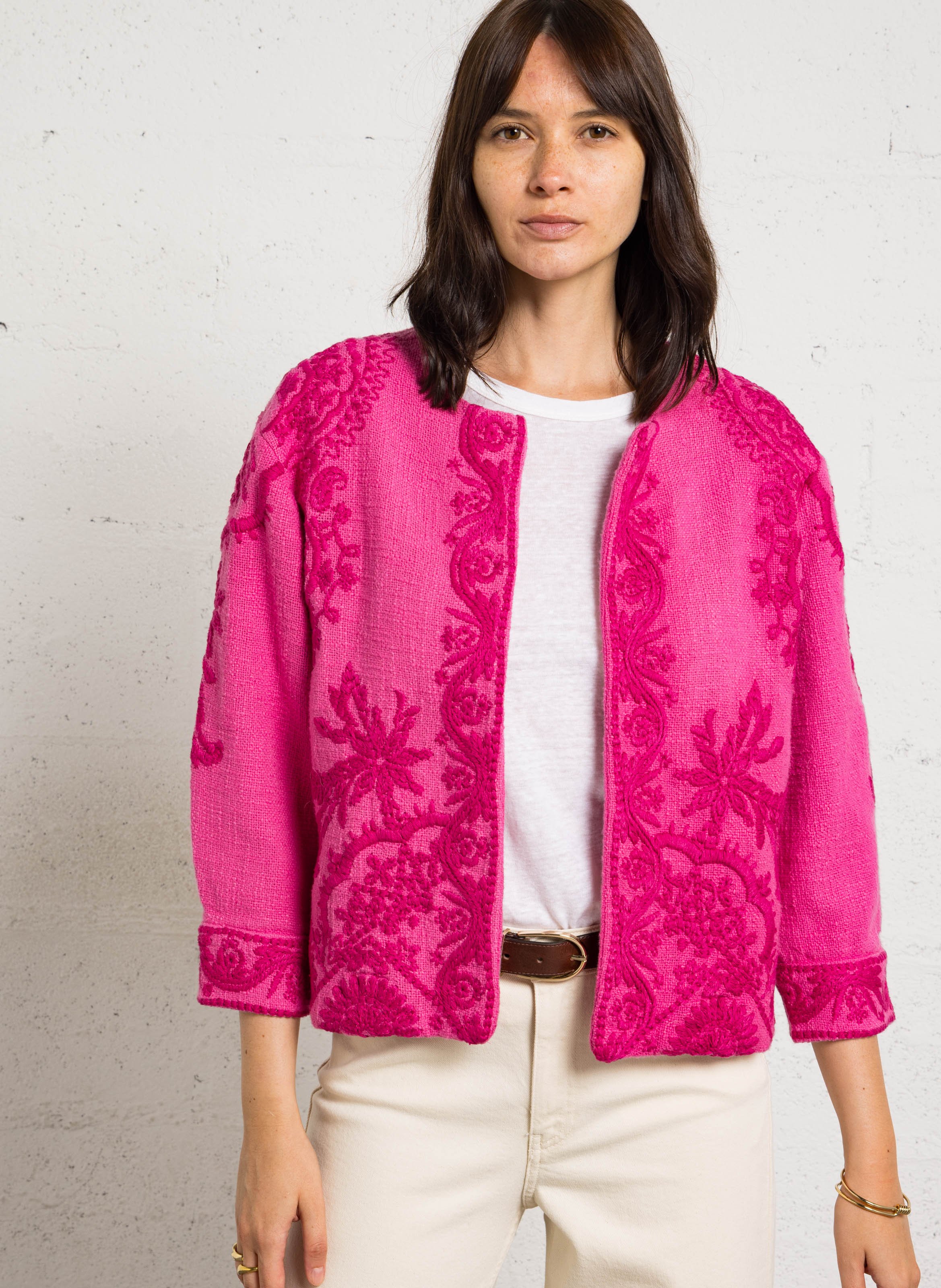 Veste courte droite brodée MAISON 123 Rose