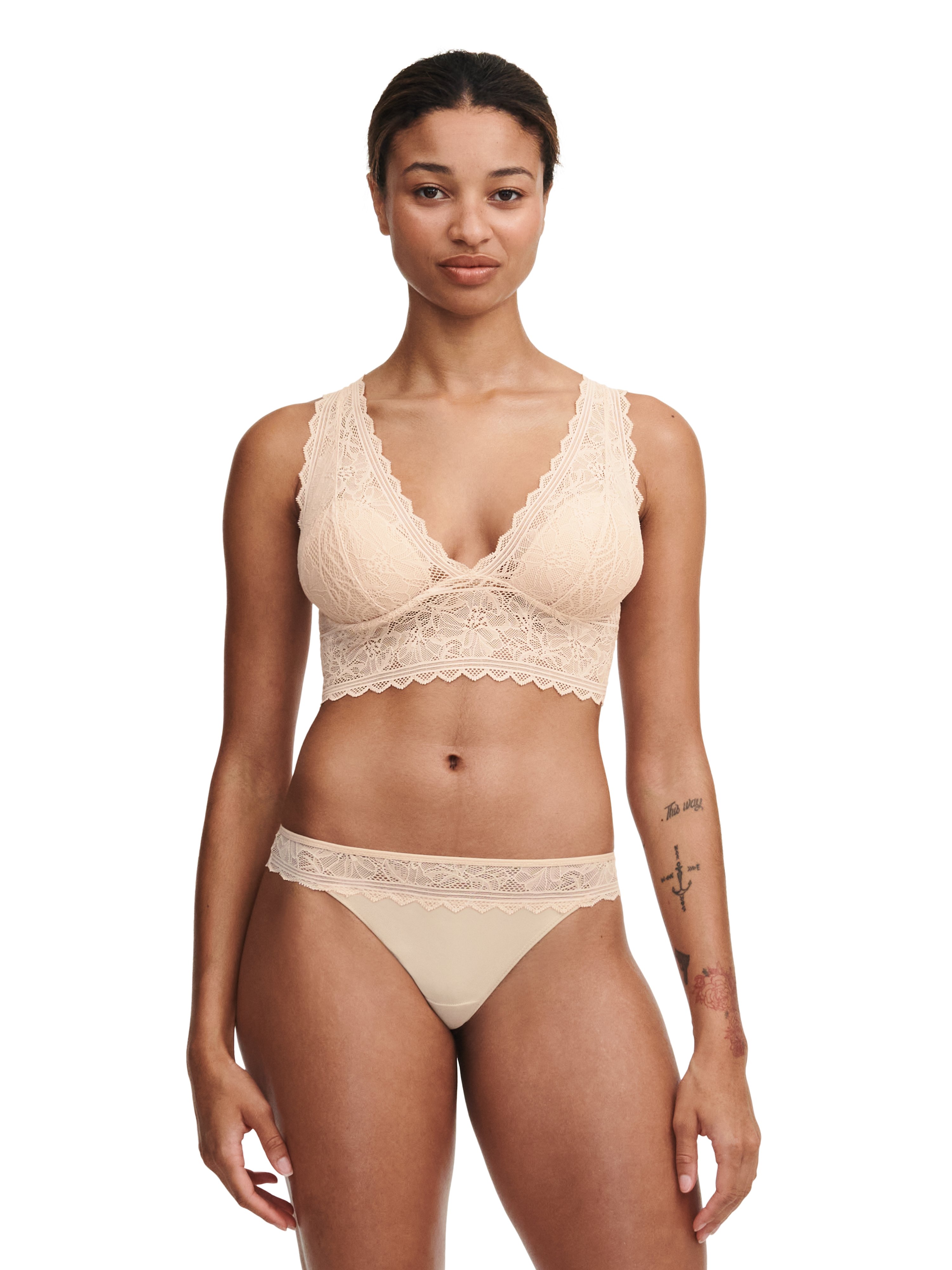 Aventurine lace tanga CHANTELLE Beige
