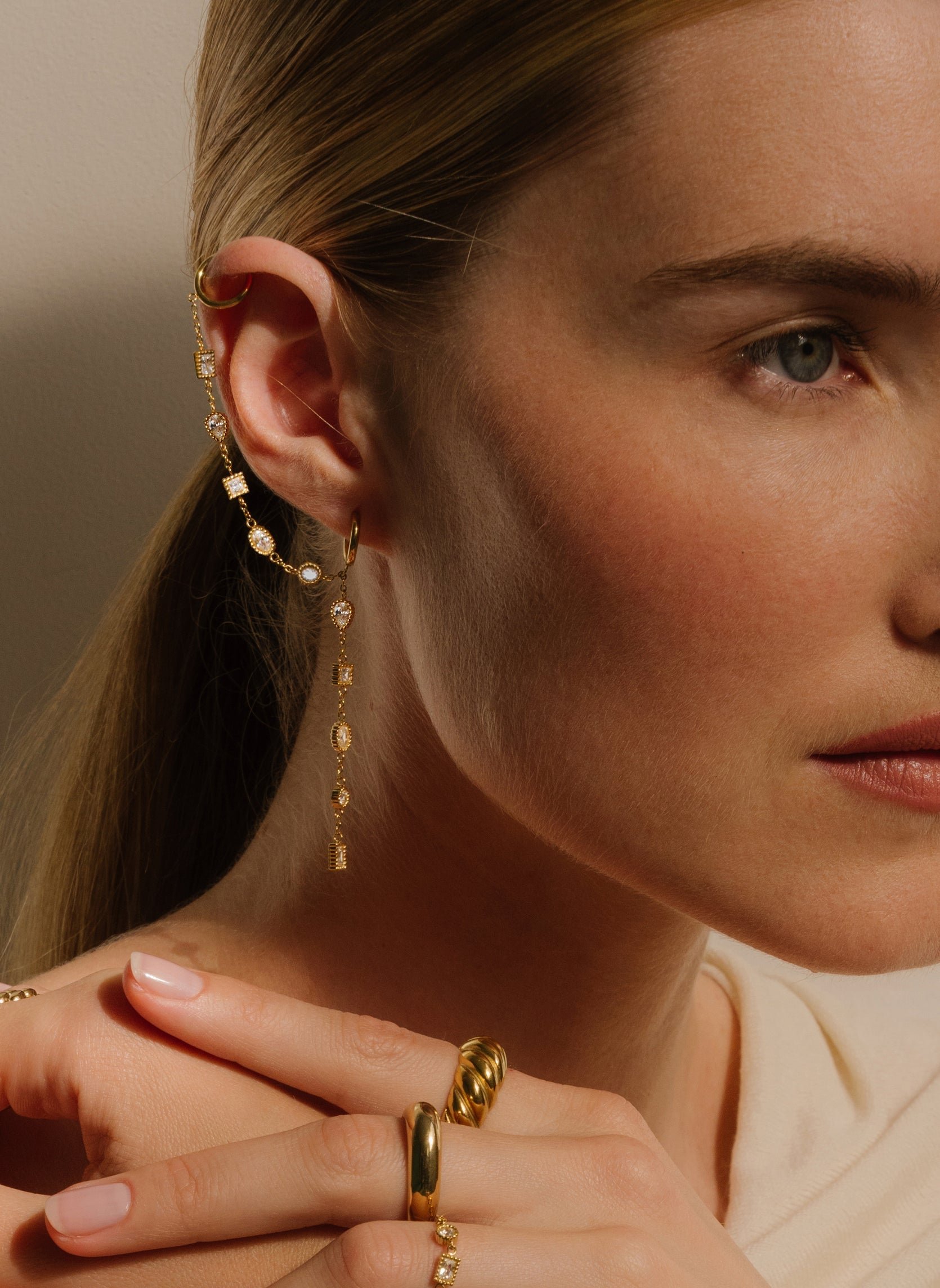 Starry asha dangling earring AEC Paris Golden