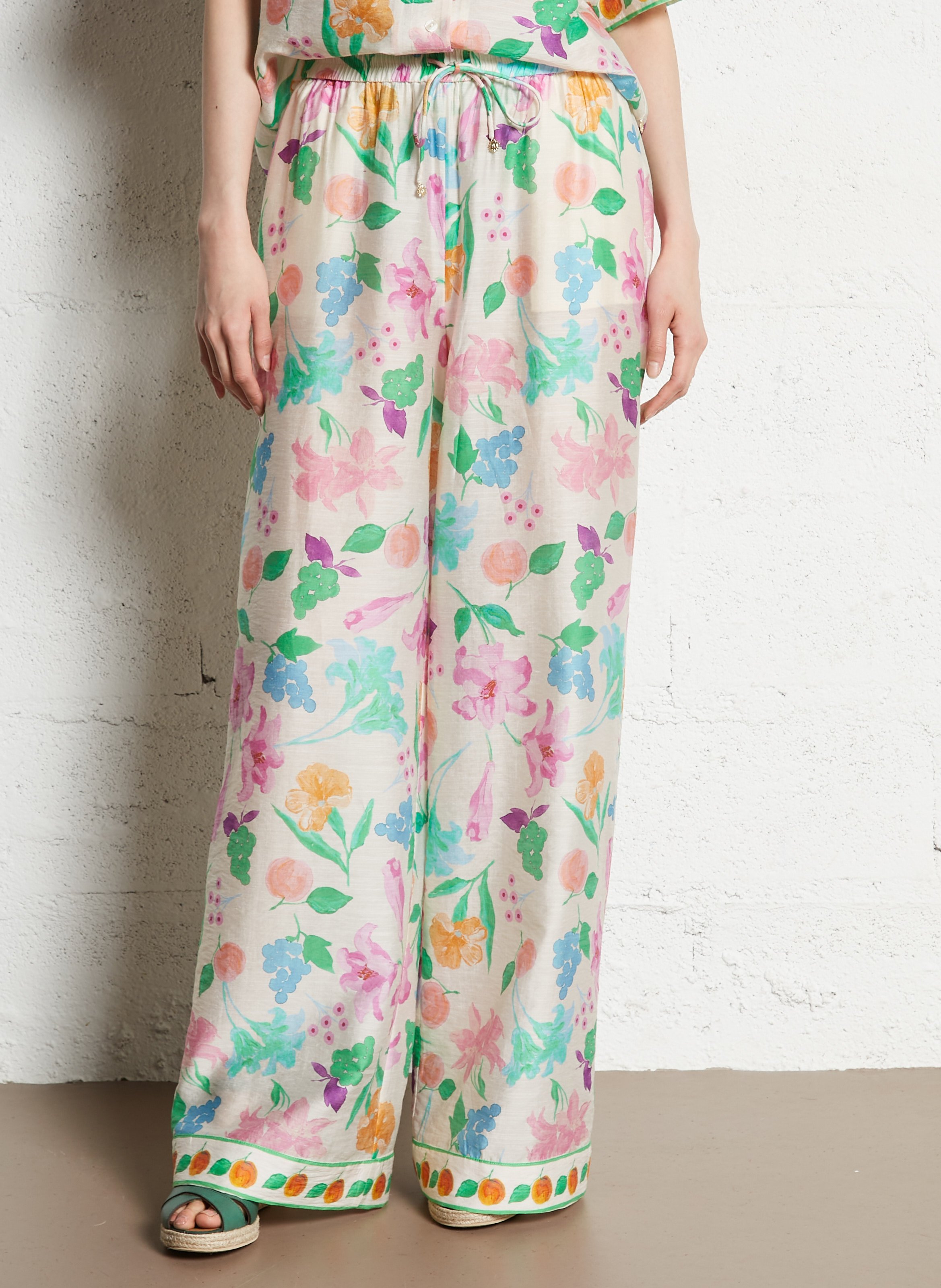 Rechte, soepelvallende broek met bloemenprint  FABIENNE CHAPOT Beige