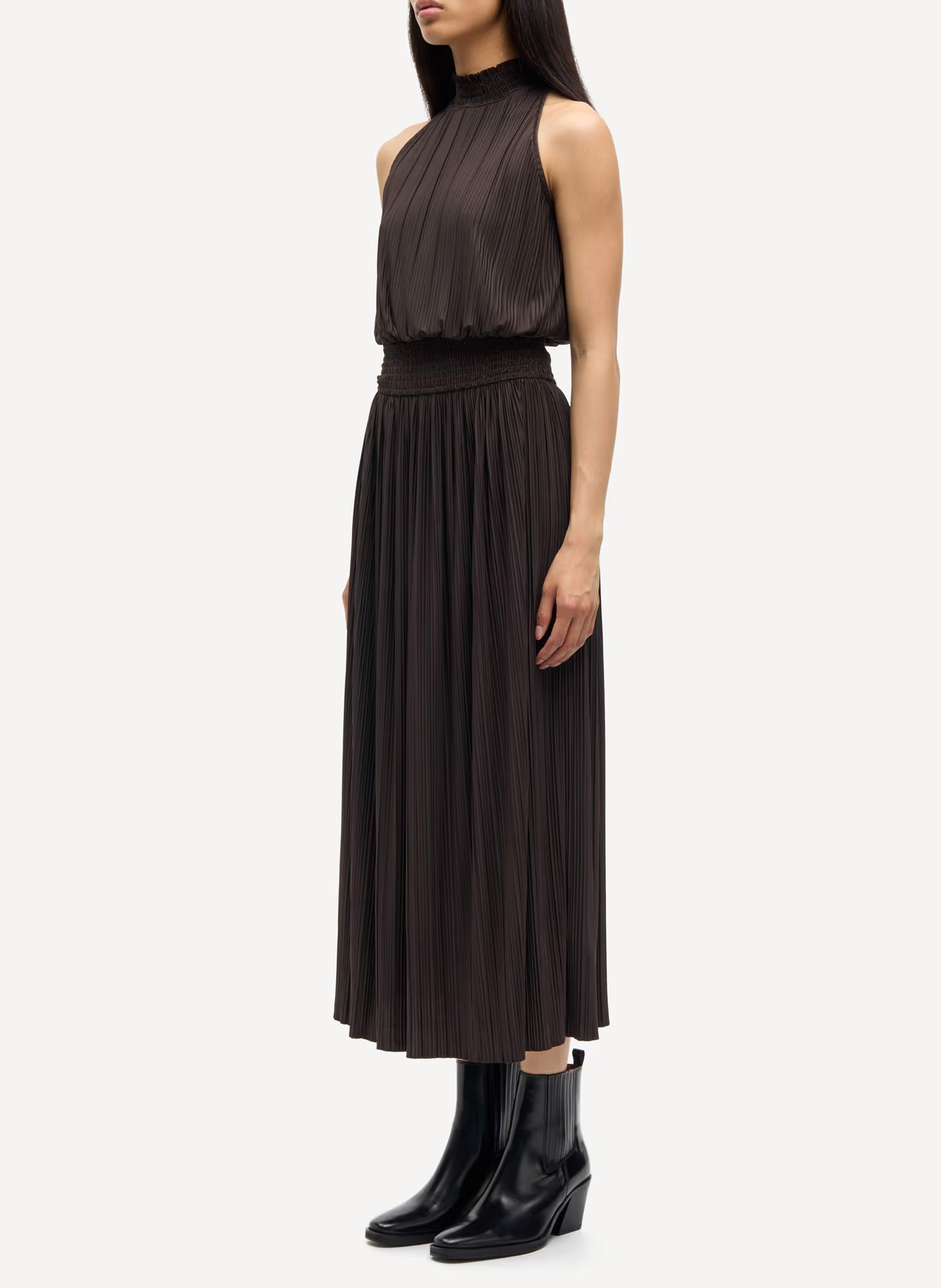 Robe longue droite plissée à encolure montante SAMSOE SAMSOE Marron