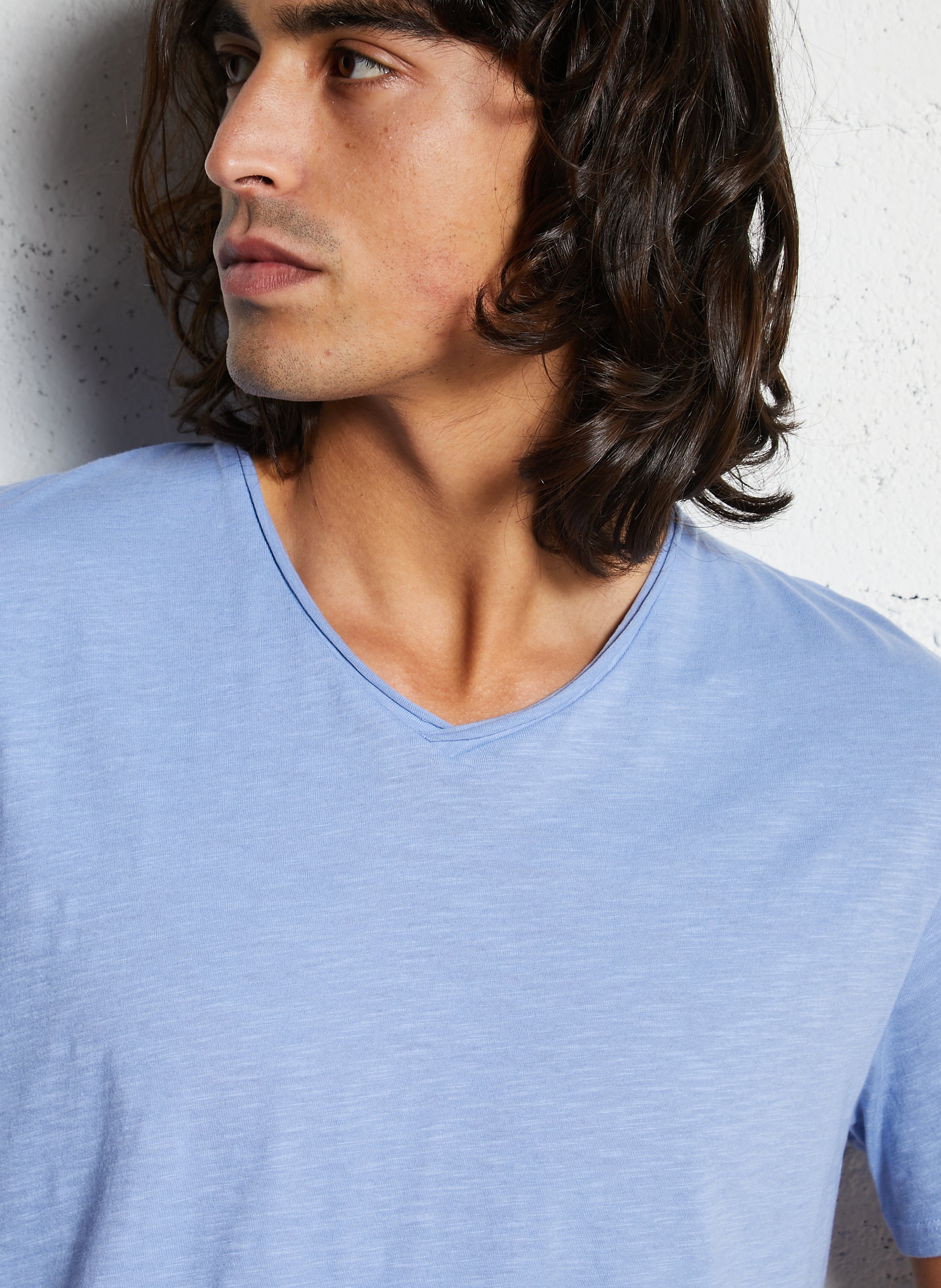 Gerade geschnittenes Baumwoll-T-Shirt mit V-Ausschnitt IKKS Blau