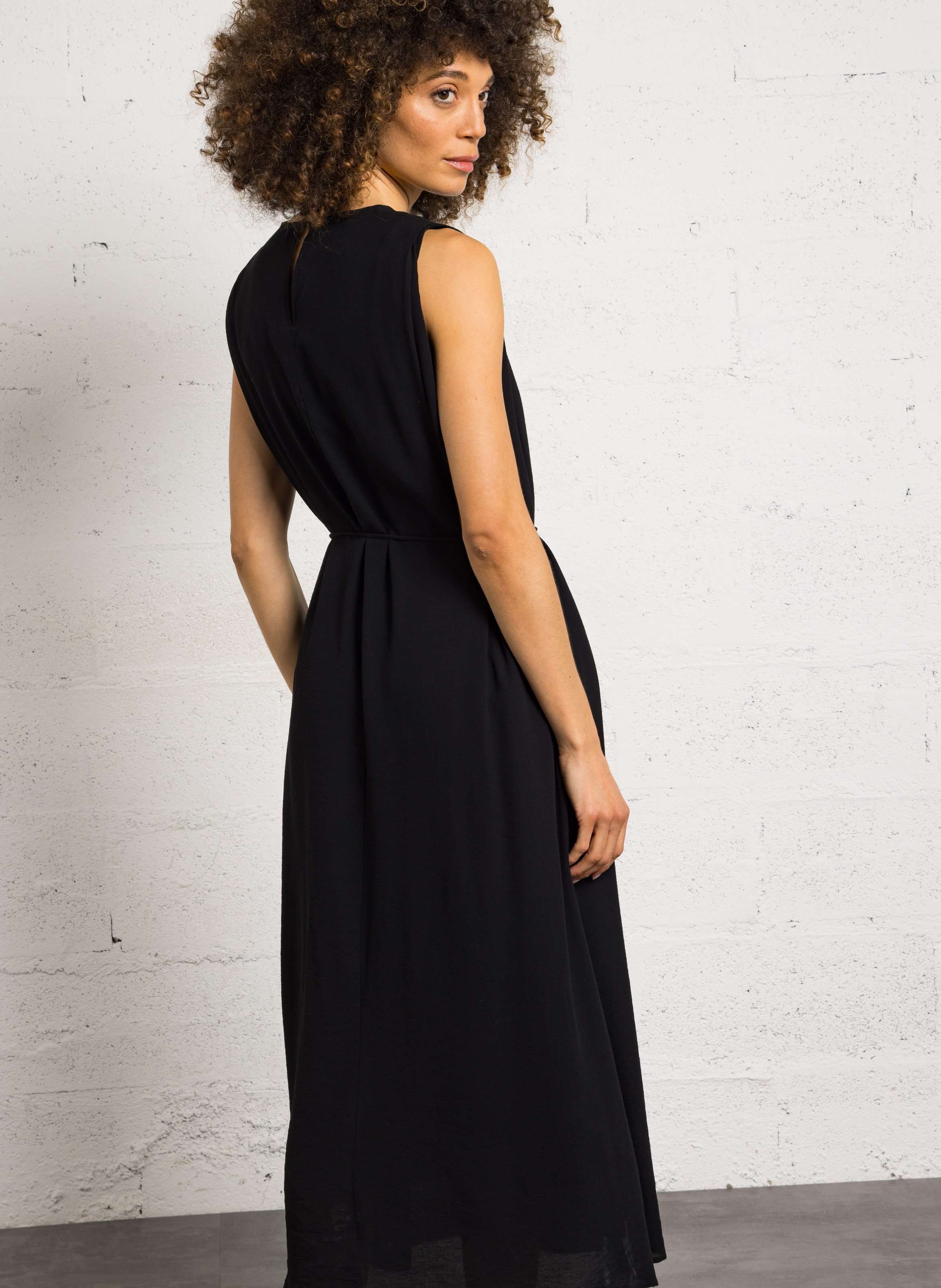 Robe longue col rond THE KORNER Noir