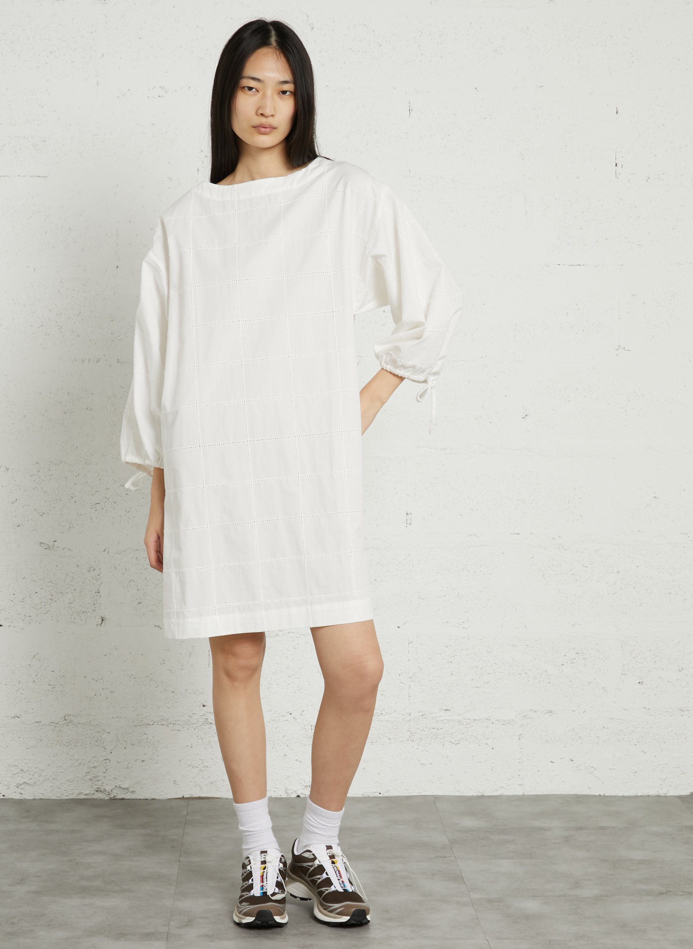 Weites Midi-Kleid mit 3/4-Ärmeln und Stickerei RUE DE TOKYO Beige