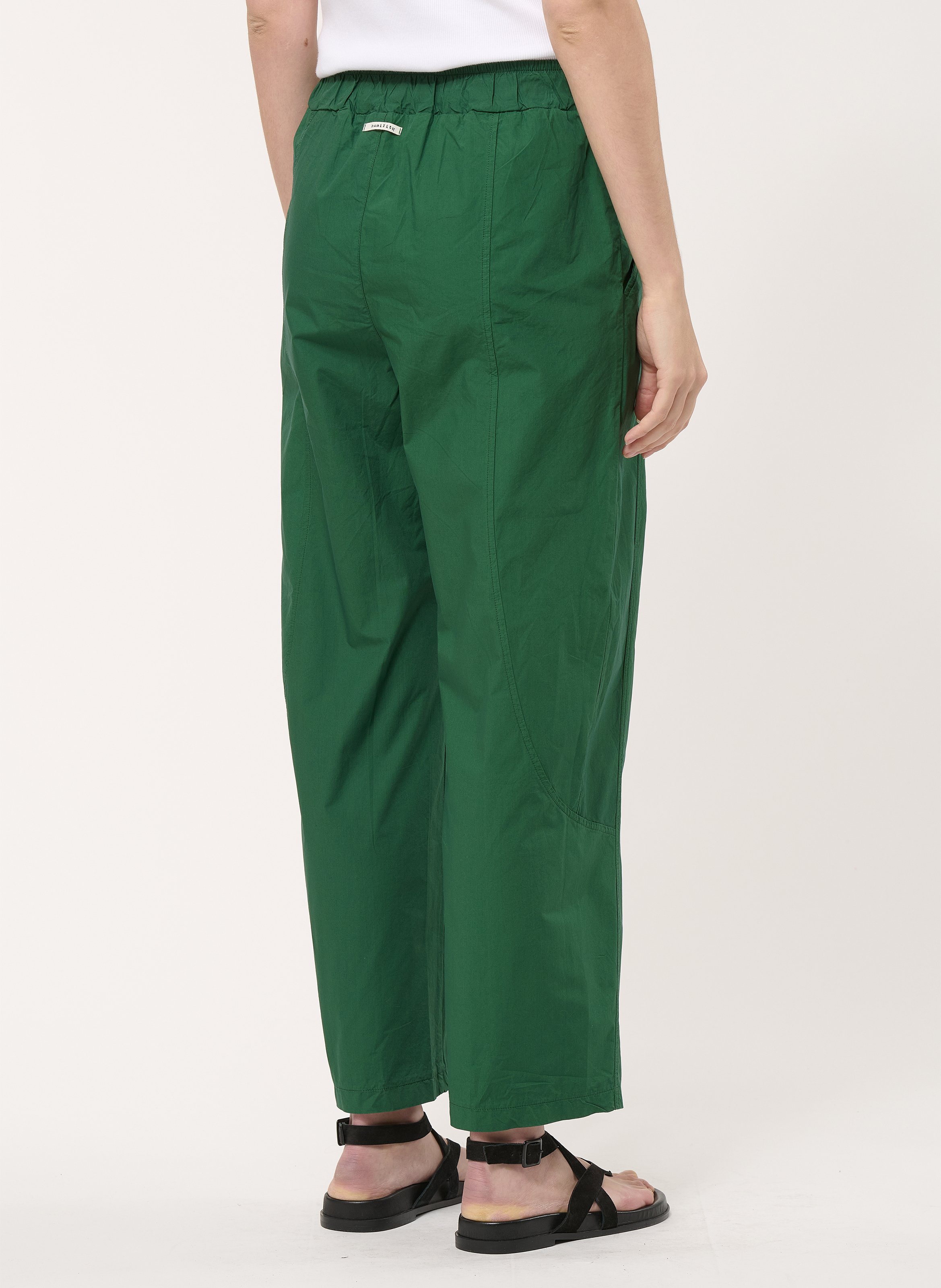 Round 7/8 length plain cotton pants HUMILITY Green