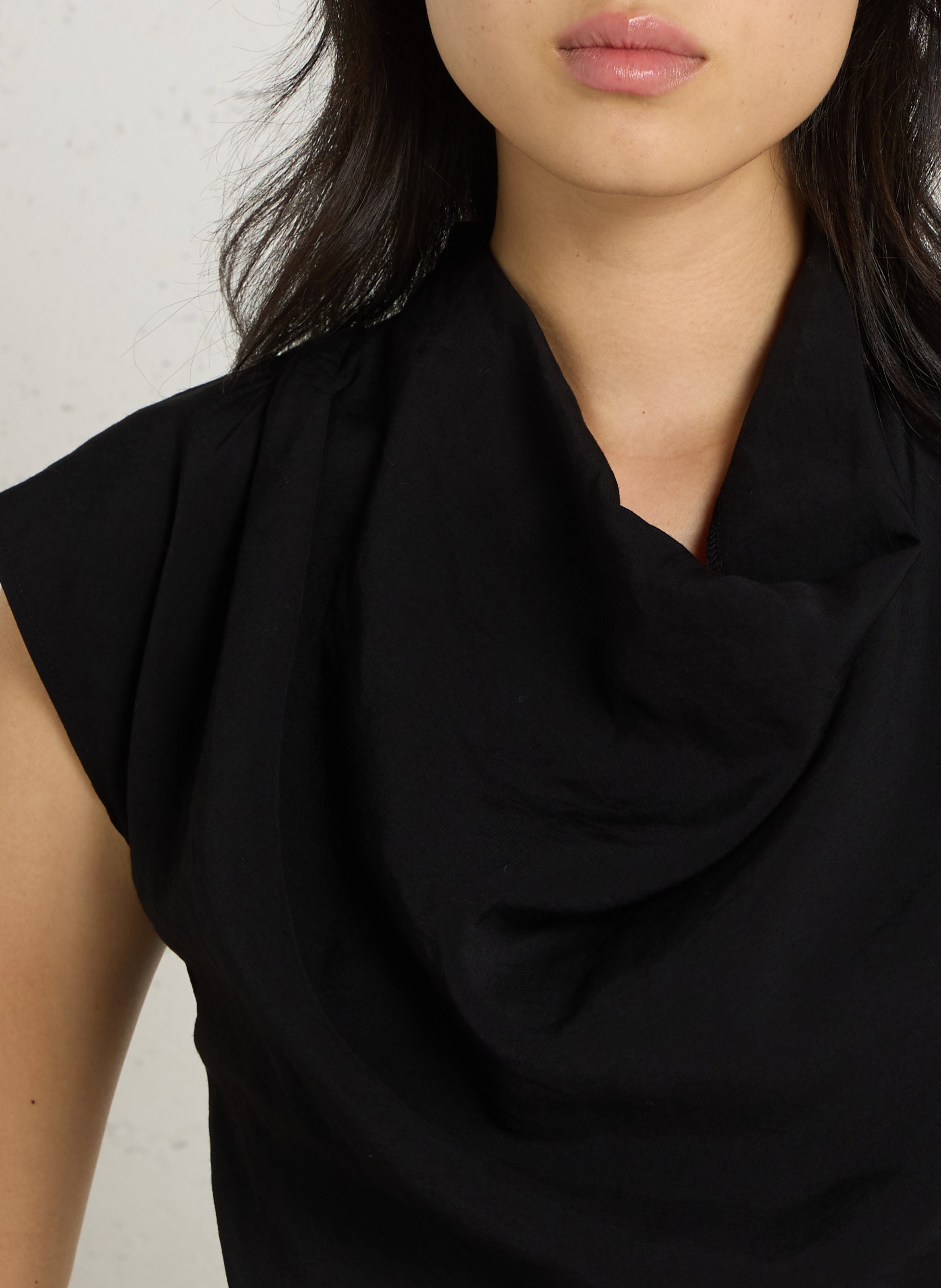 Robe courte col bénitier IKKS Noir