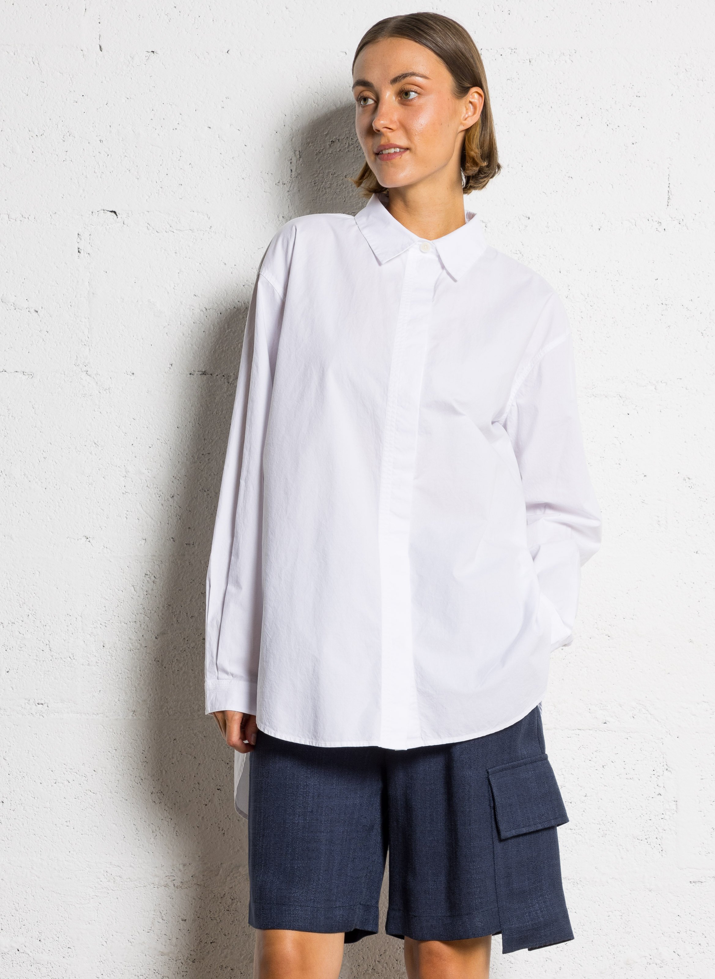Capri plain oversized shirt RUE DE TOKYO White