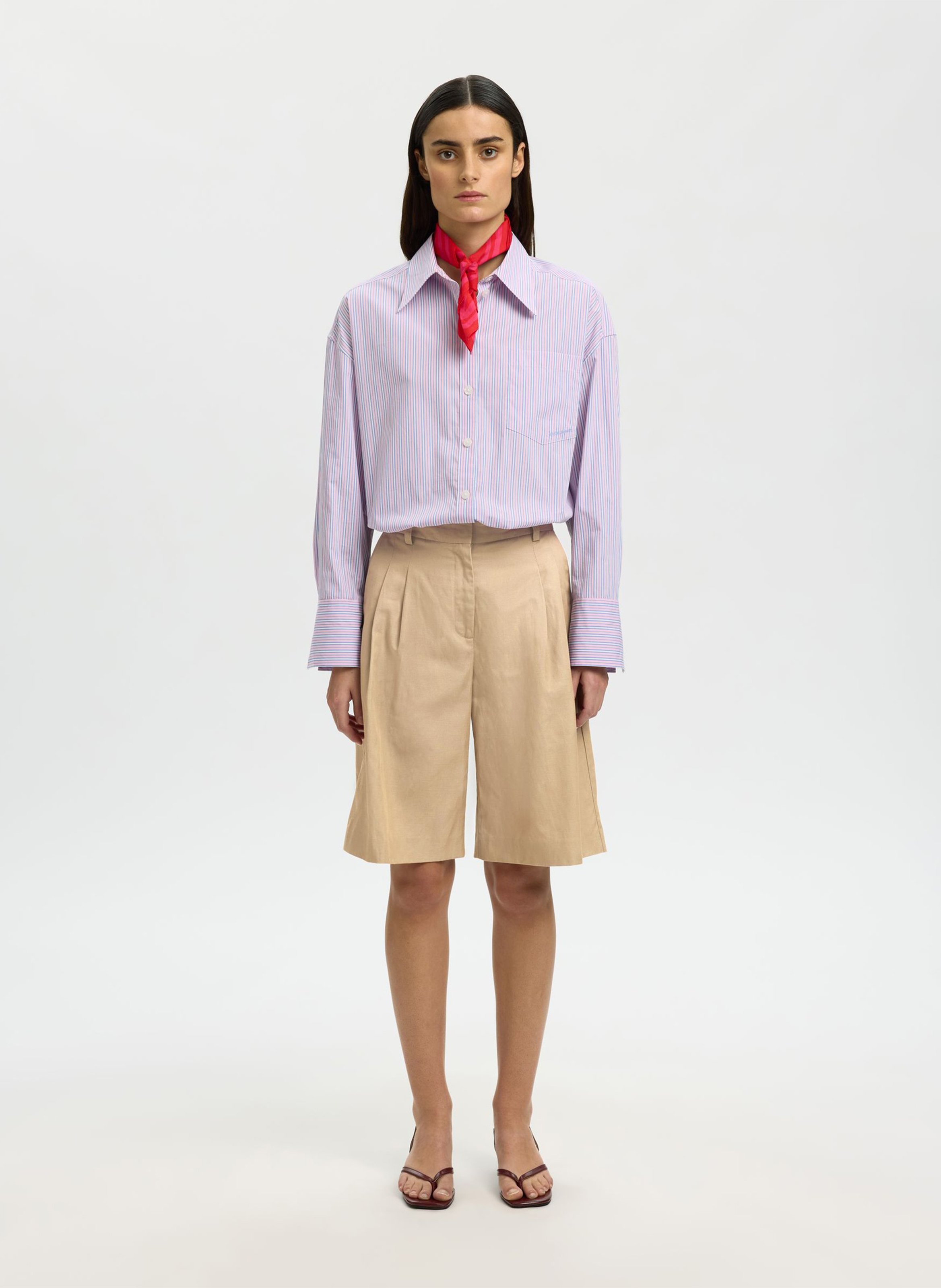 High-waisted Bermuda with front pleats SELECTED Grey