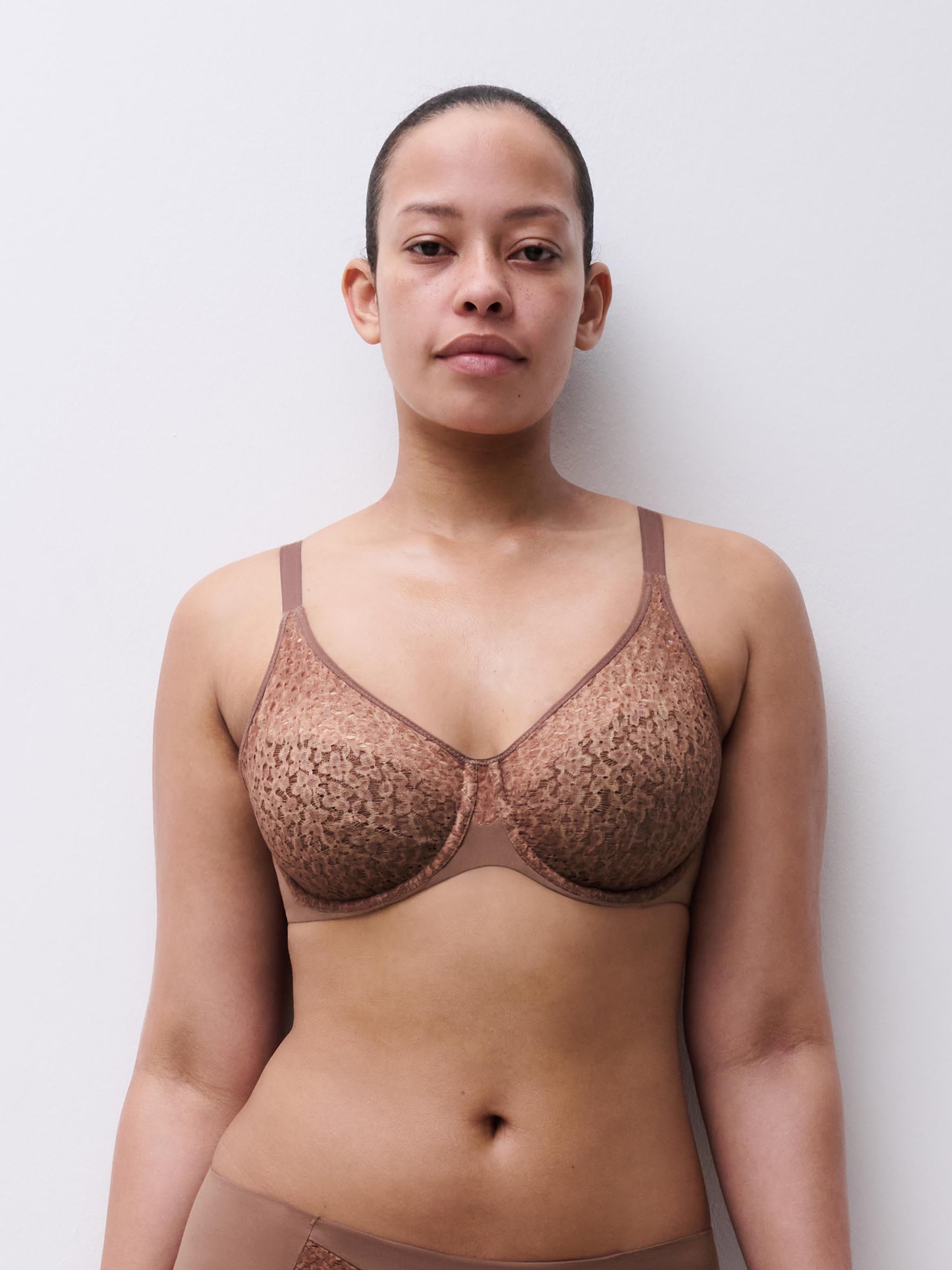 Moulded full-cup bra CHANTELLE