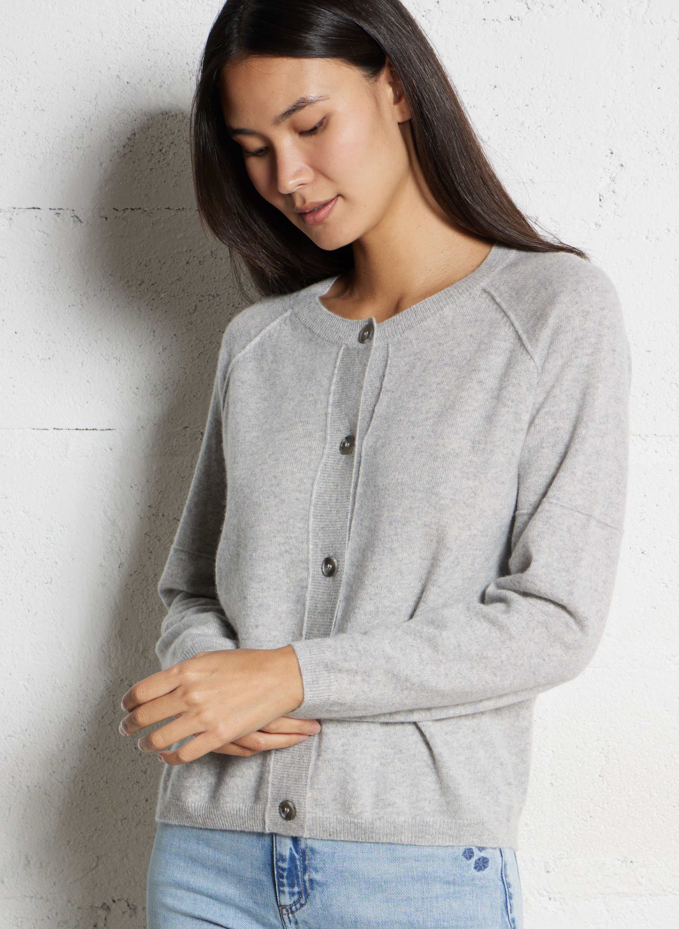 Ronde hals trui in effen kasjmier MAISON 123 Grijs