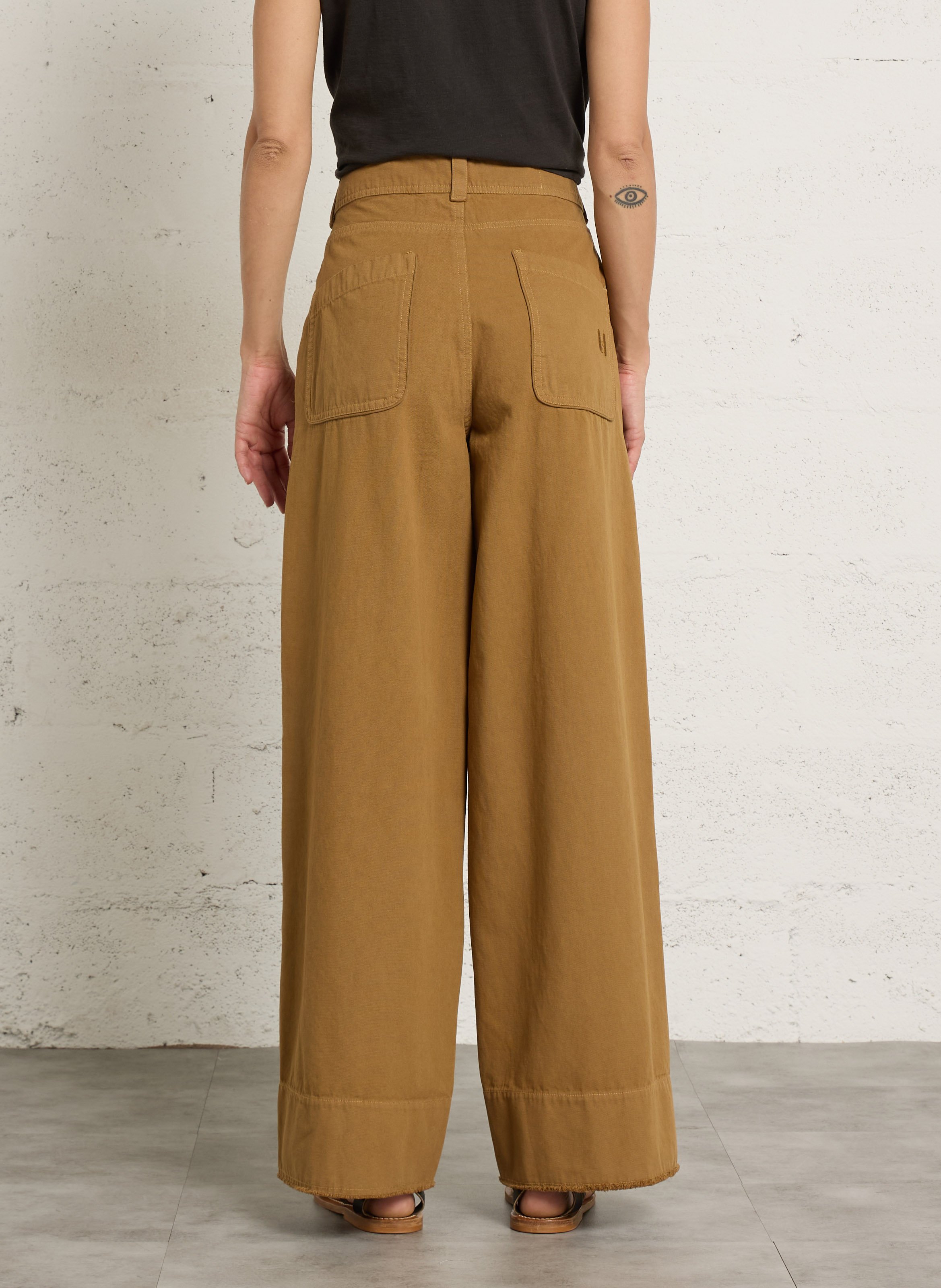 Weit geschnittene Taillenhose aus Baumwolle LEON & HARPER Gelb