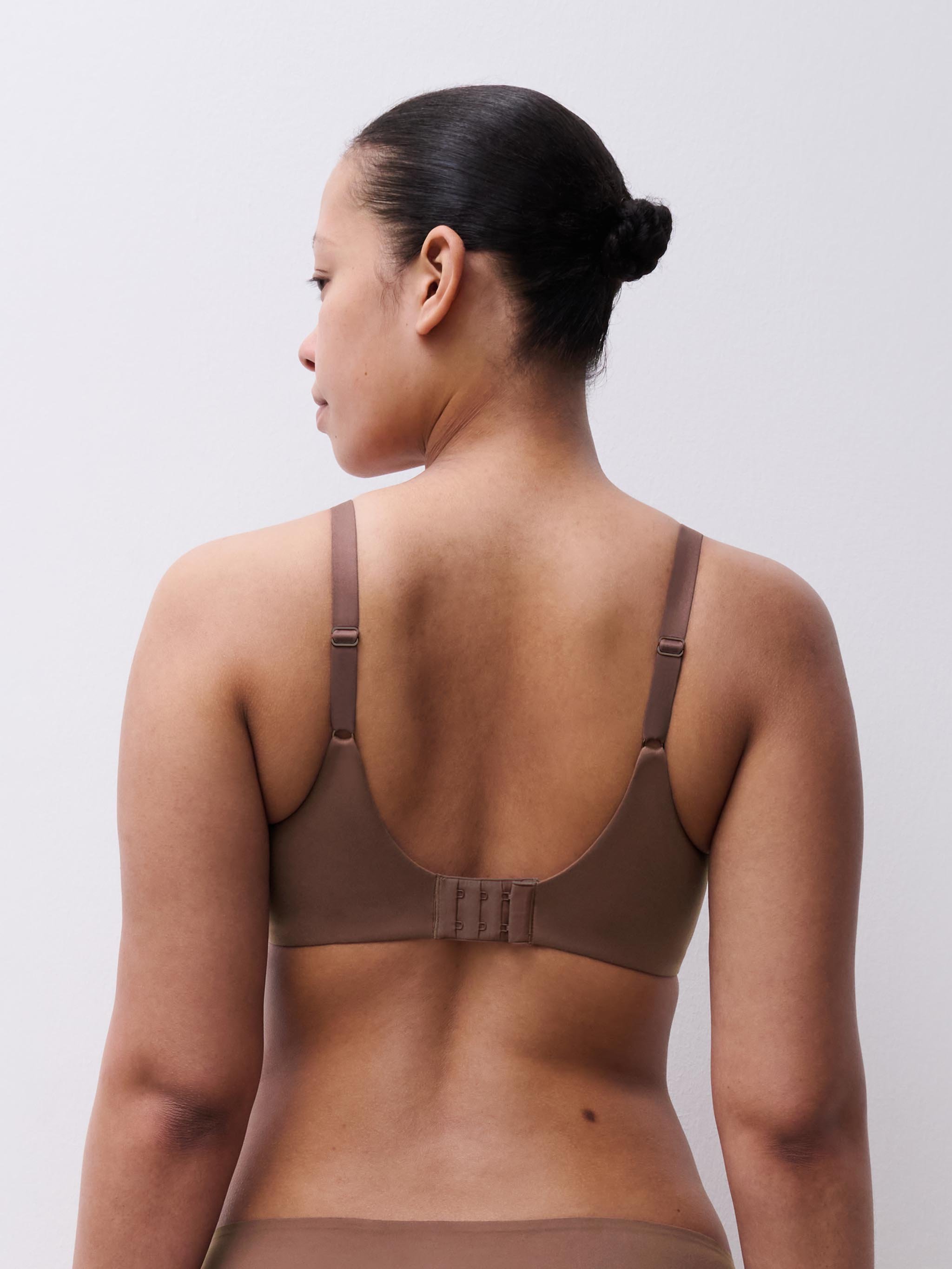 Moulded full-cup bra CHANTELLE Brown