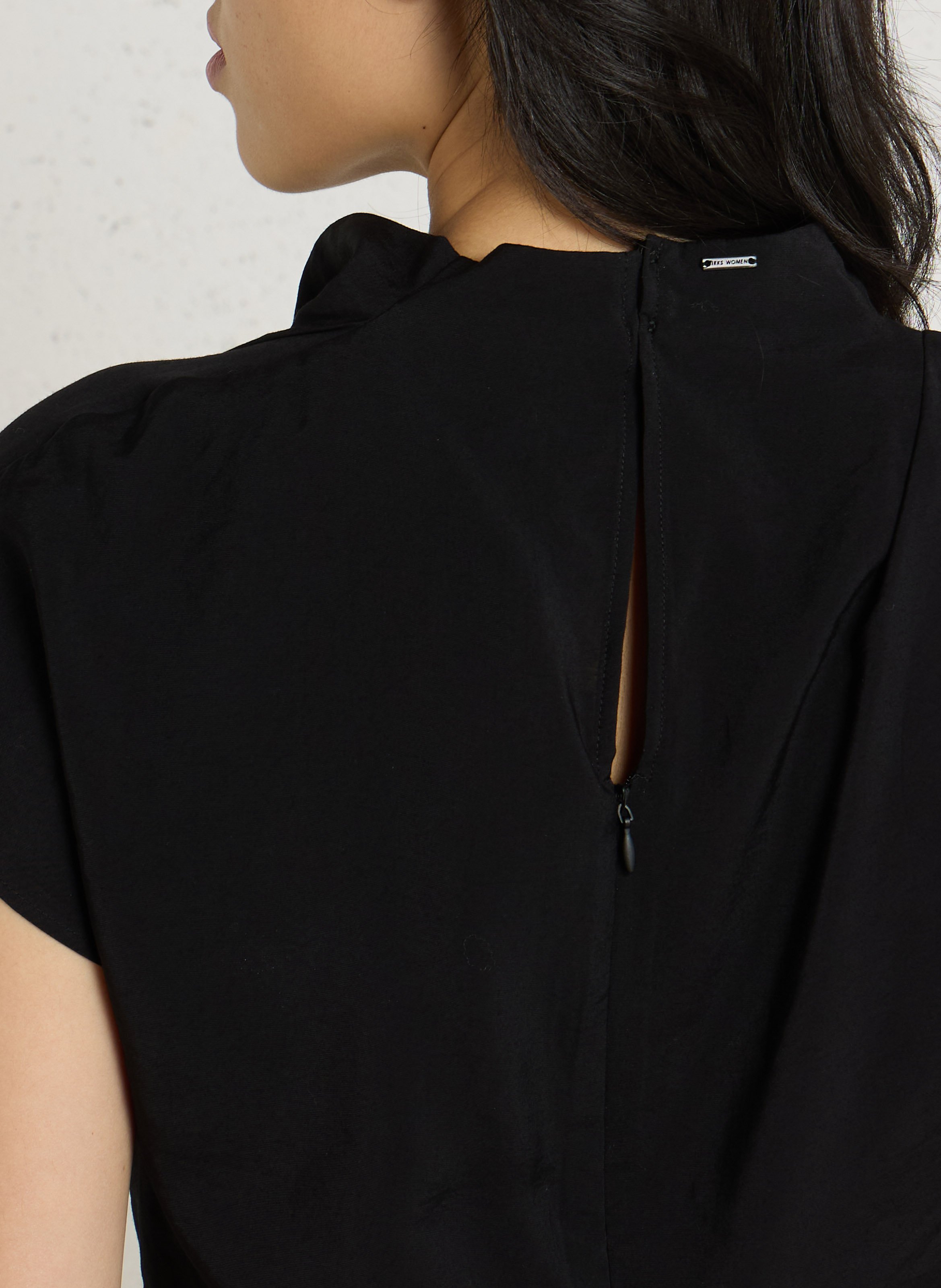 Robe courte col bénitier IKKS Noir