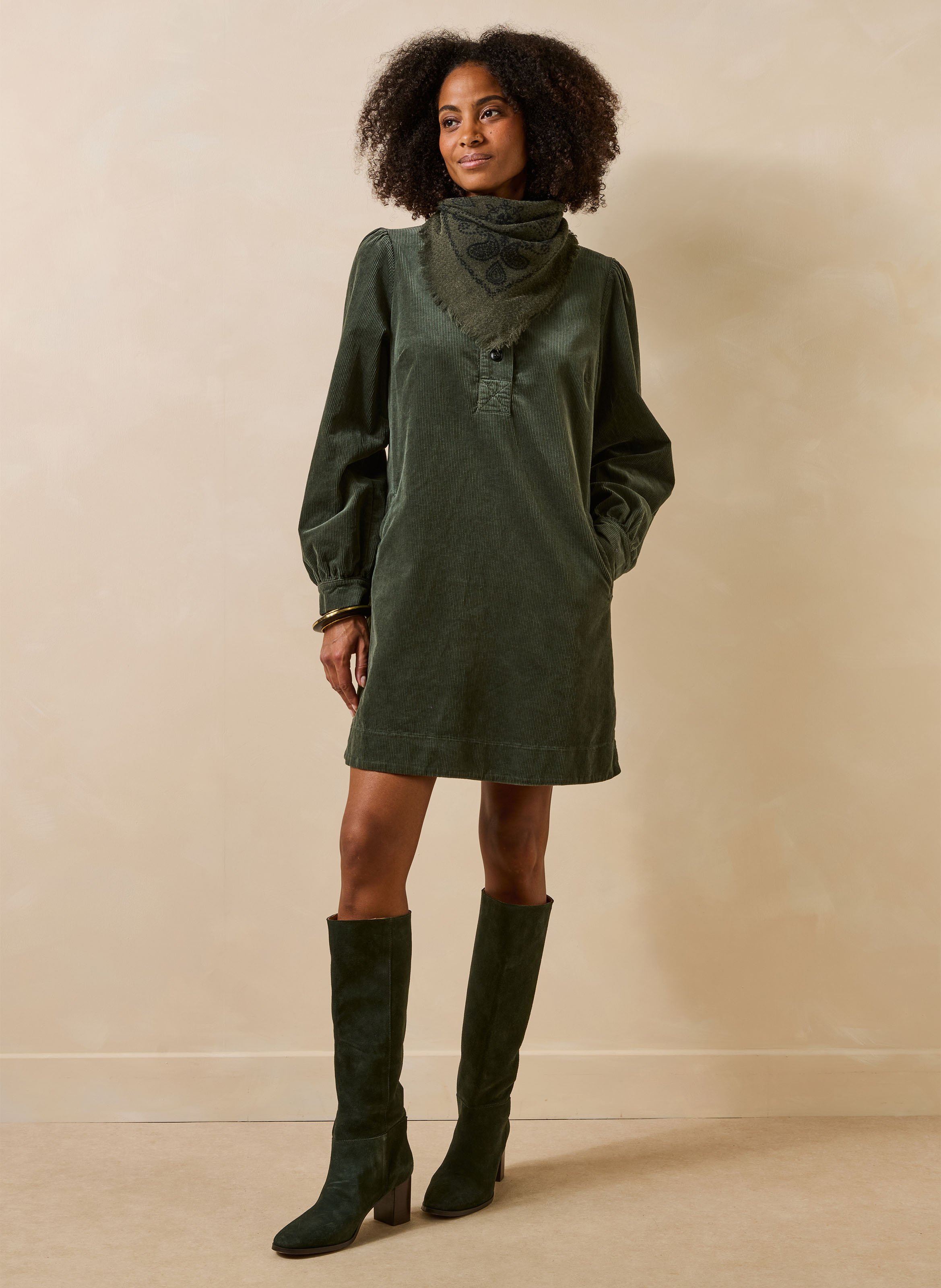 Short flared dress with henley collar LA FEE MARABOUTEE Green