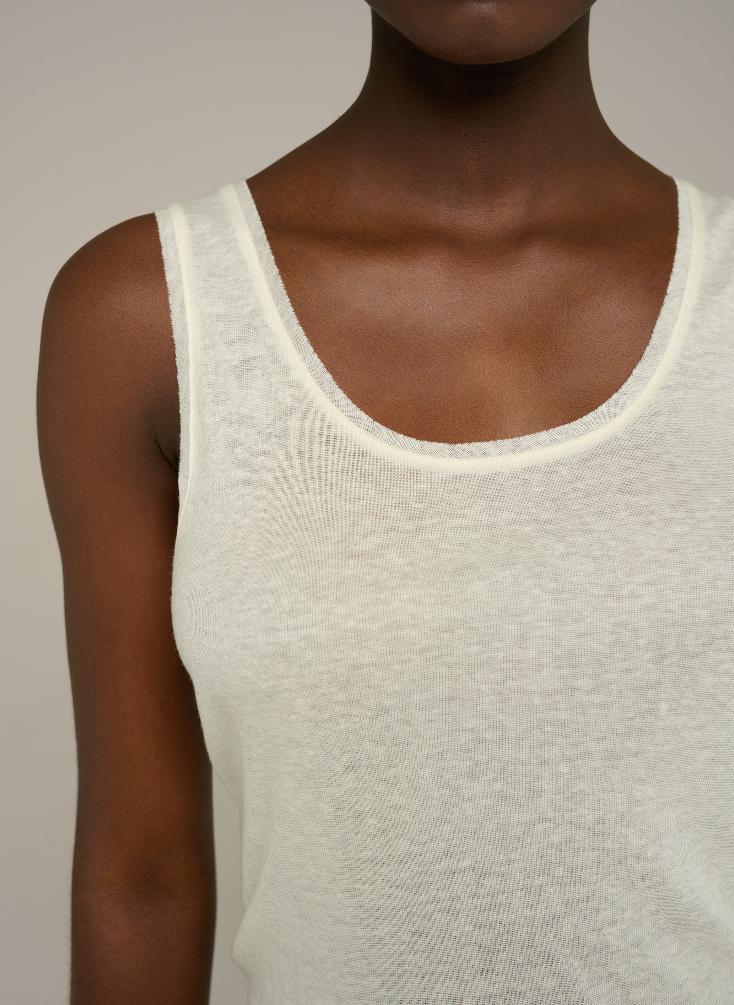 Doorschijnende rechte tanktop COTELAC ACOTE Beige