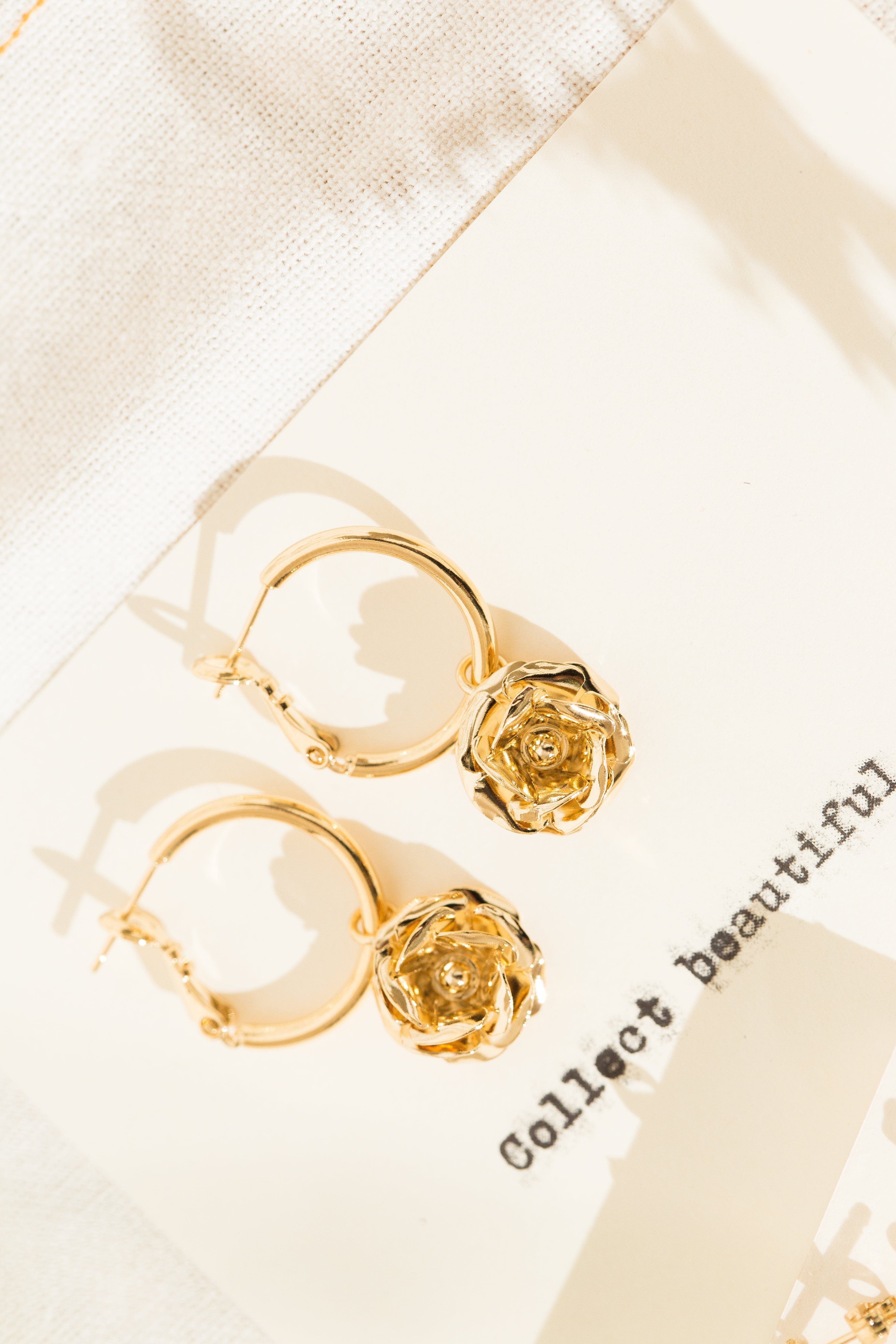 Small silver-plated flower hoop earrings MONSIEUR SIMONE Golden