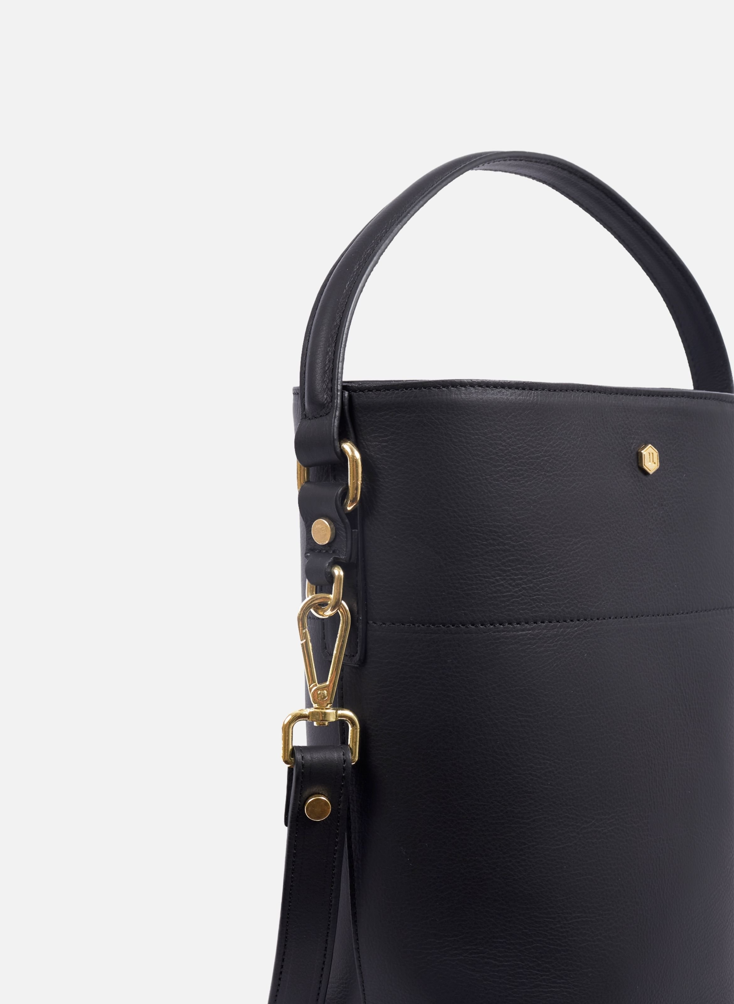 Margot bucket bag in leather JULES & JENN Black