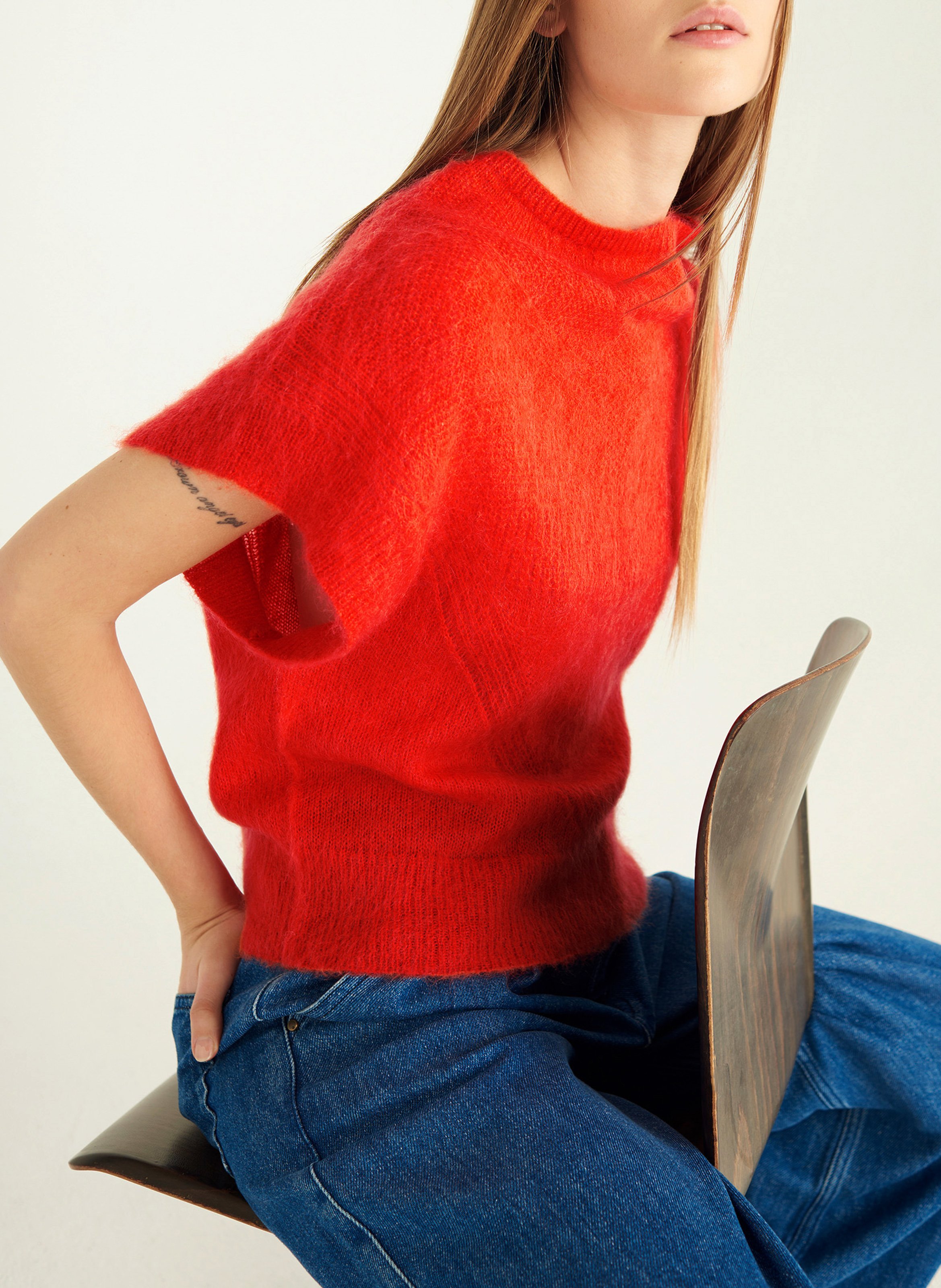 Aansluitende trui met opstaande kraag van gemengde wol COTELAC Rood