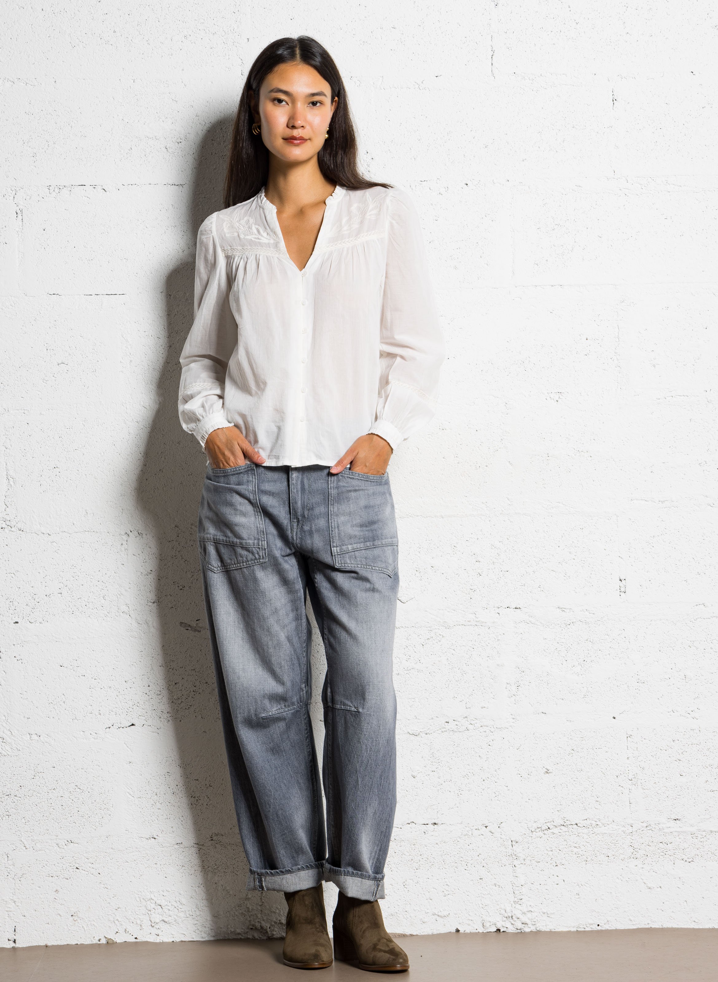 Chemise col V en coton LA PETITE ETOILE Beige